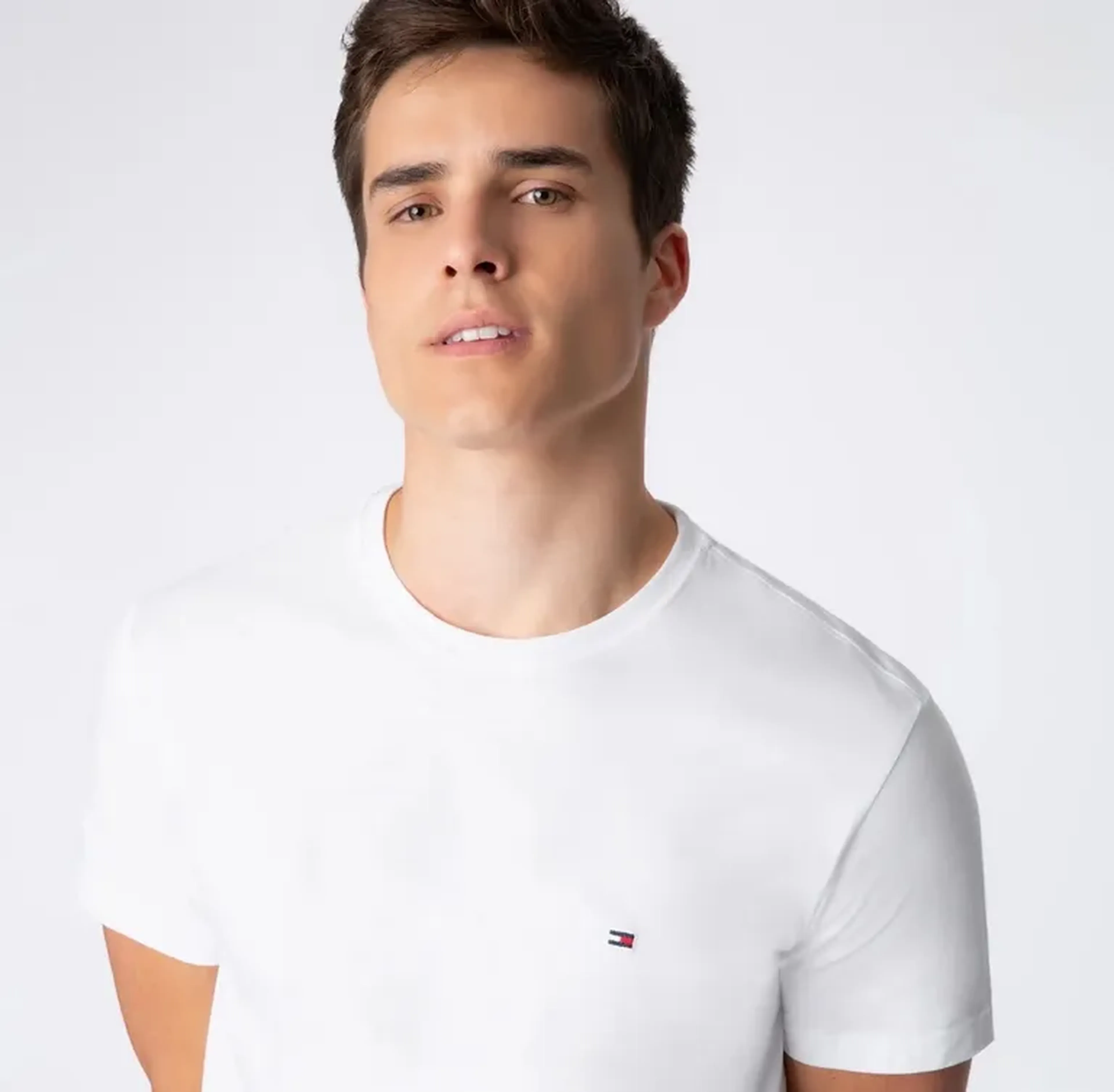 Camiseta Básica Tommy Hilfiger imagem
