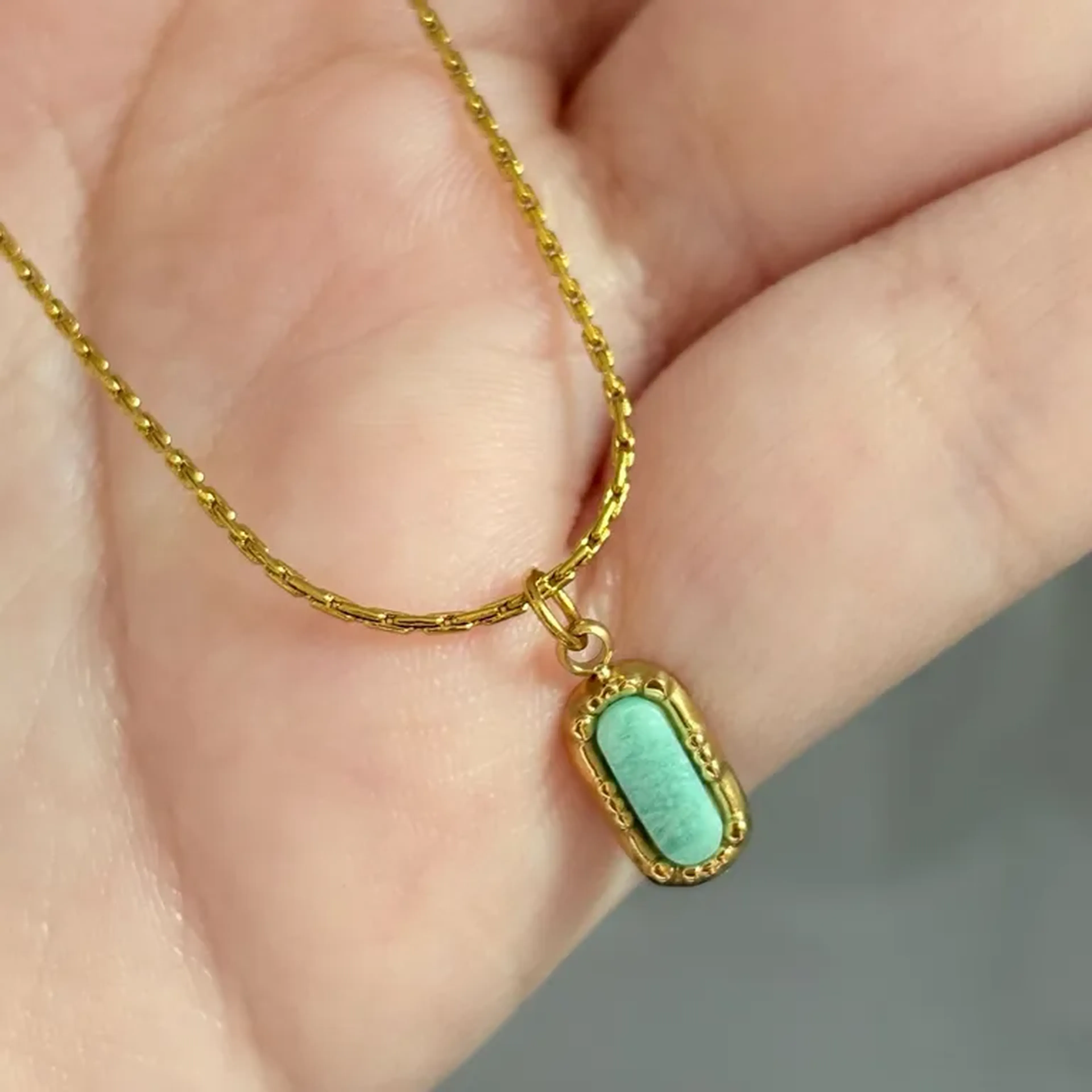 Colar Cristal pingente Azul imagem