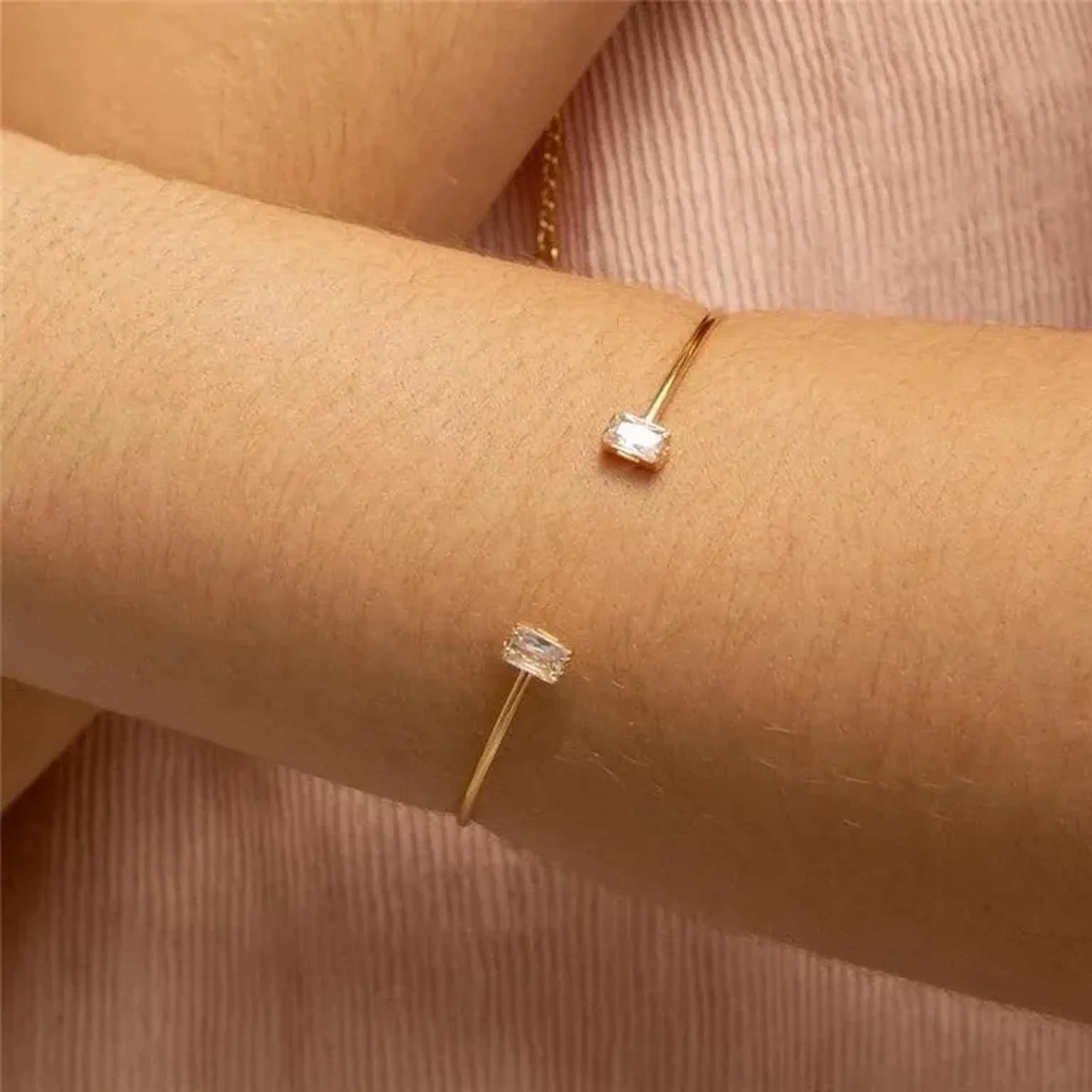 Bracelete Aro 1,5MM com zircônias imagem