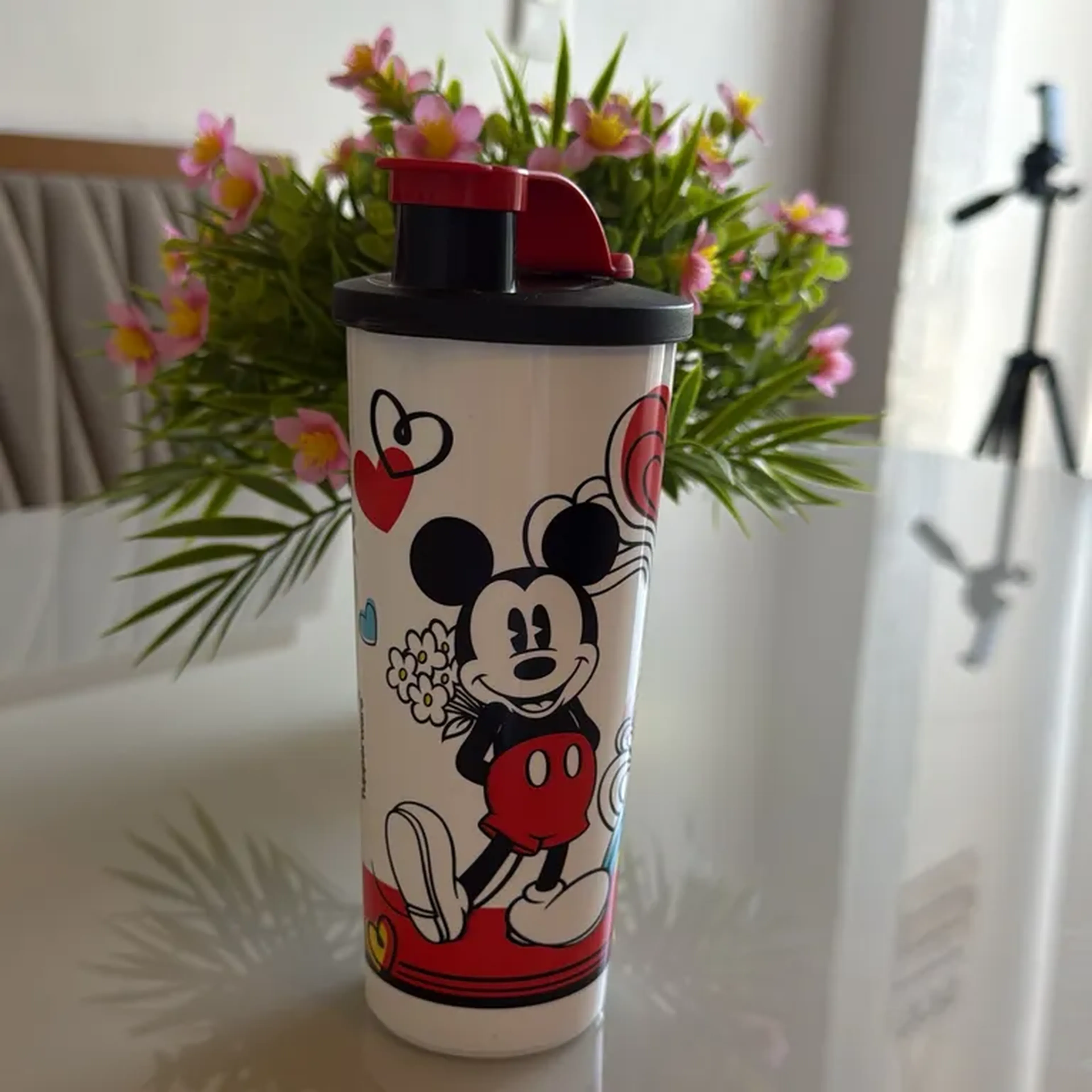 Copo com bico Mickey imagem