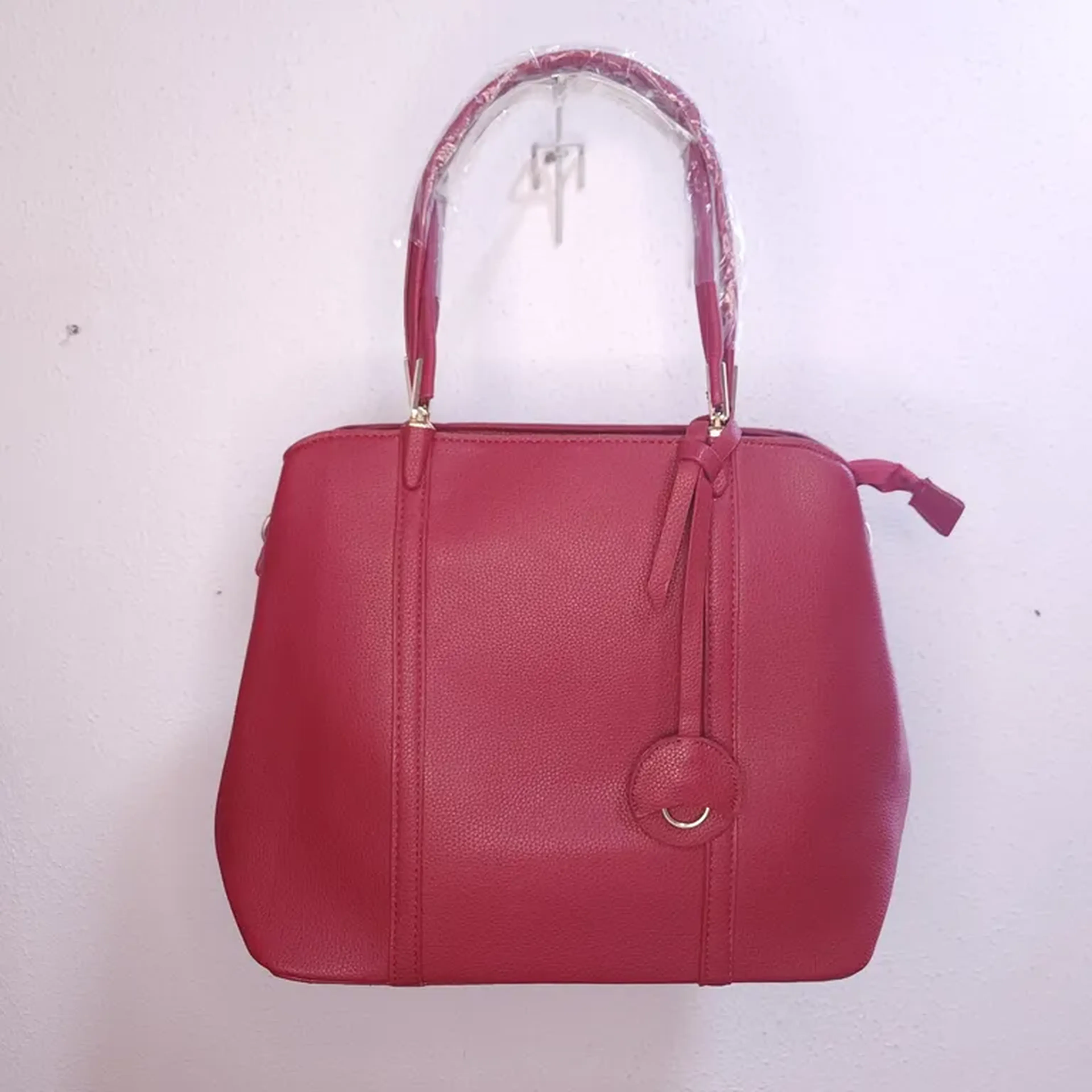 Bolsa G Pingente couro sintético e argola 01.060.M3085.VM imagem