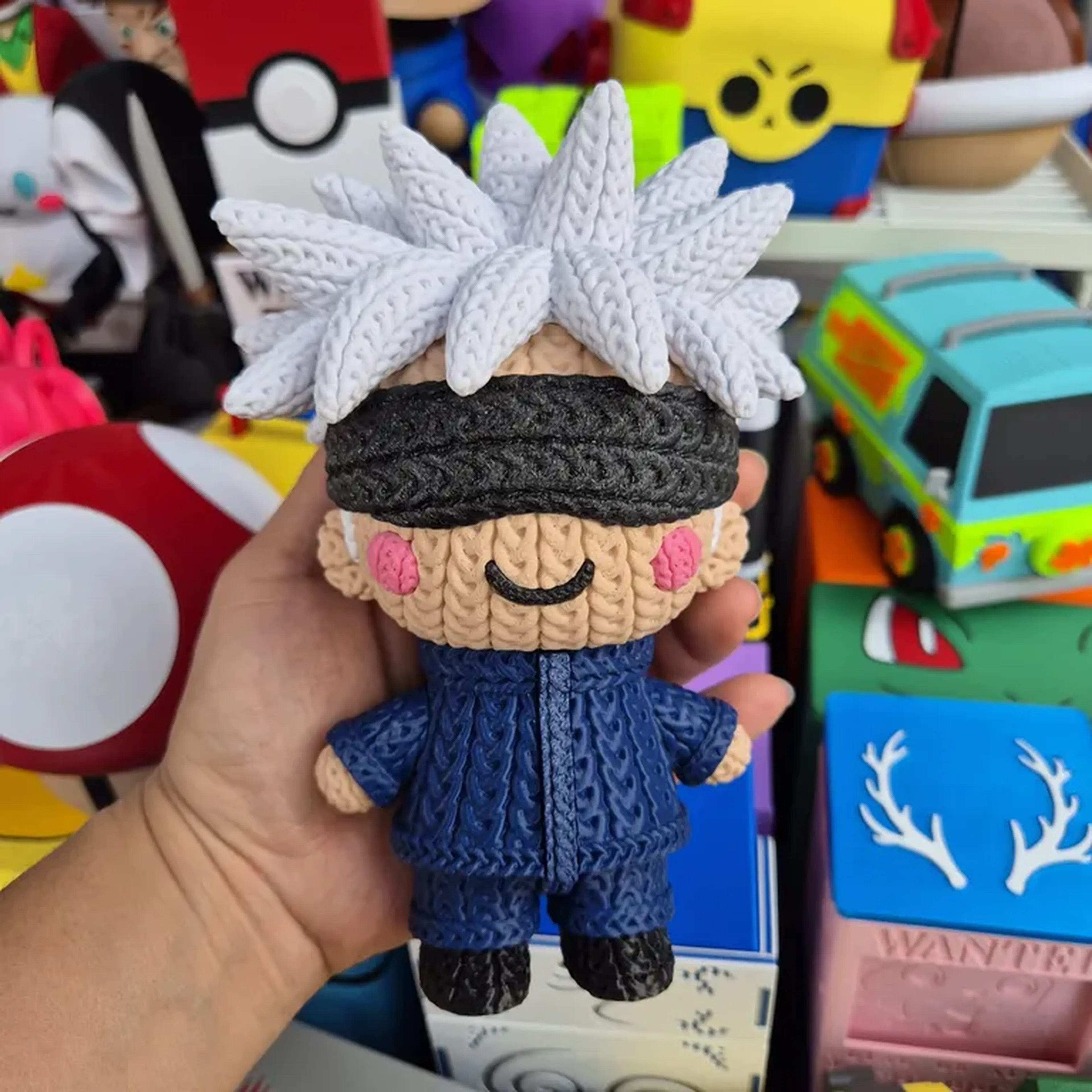 Boneco Crochê Satoru Gojo - Brinde 1 Biscoito imagem