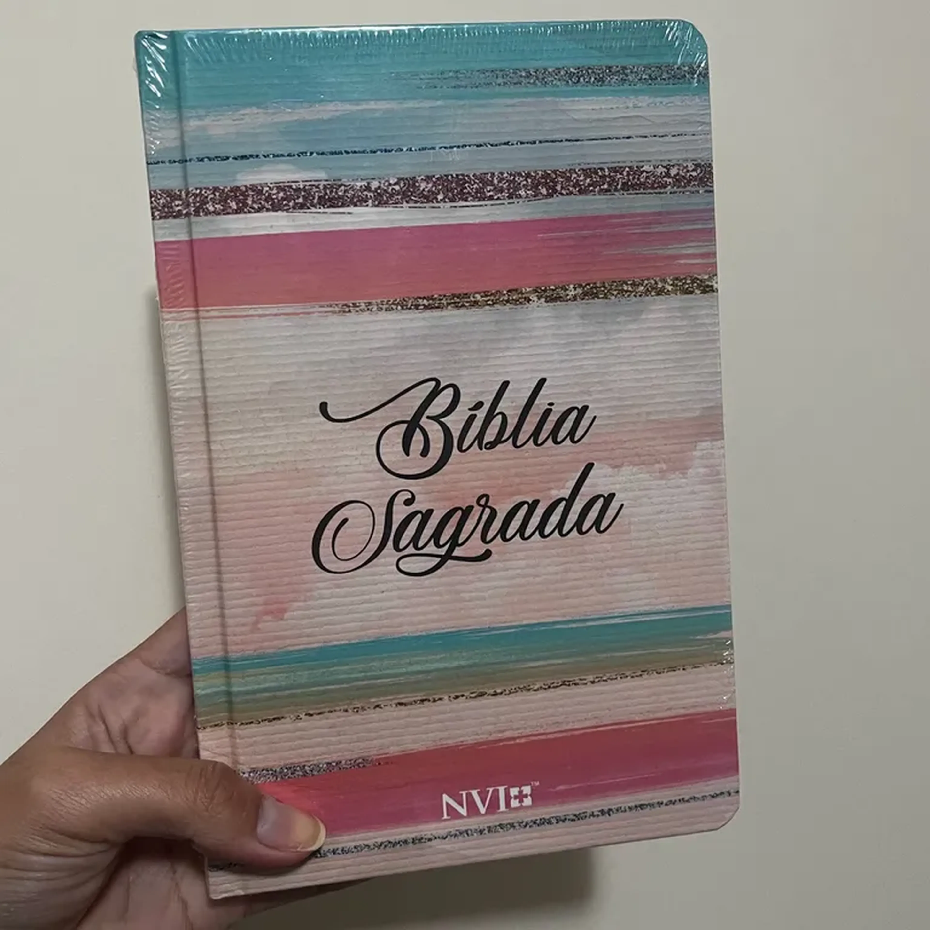Bíblia NVI colors imagem