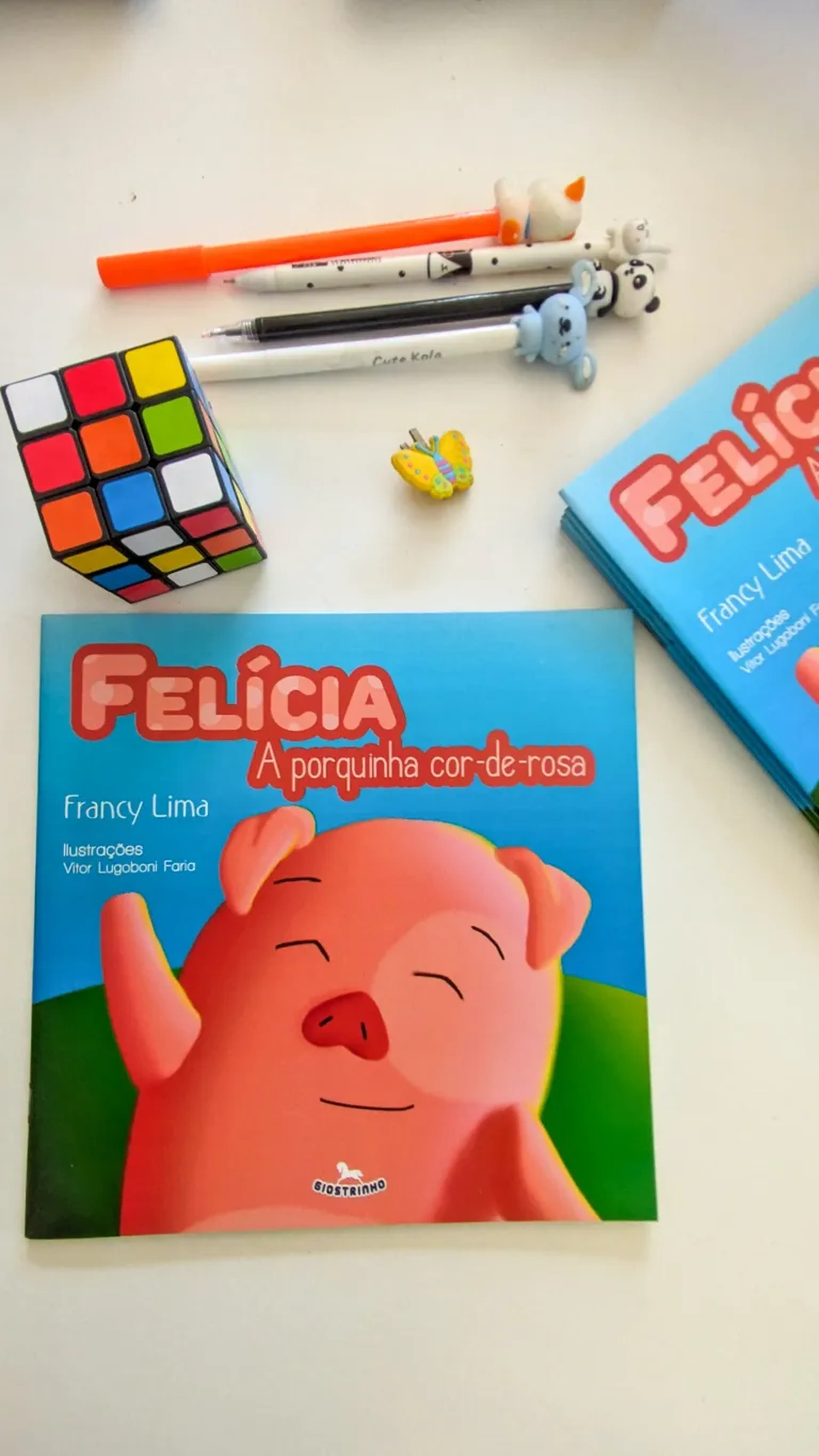 Livro Felícia a porquinha cor de rosa imagem