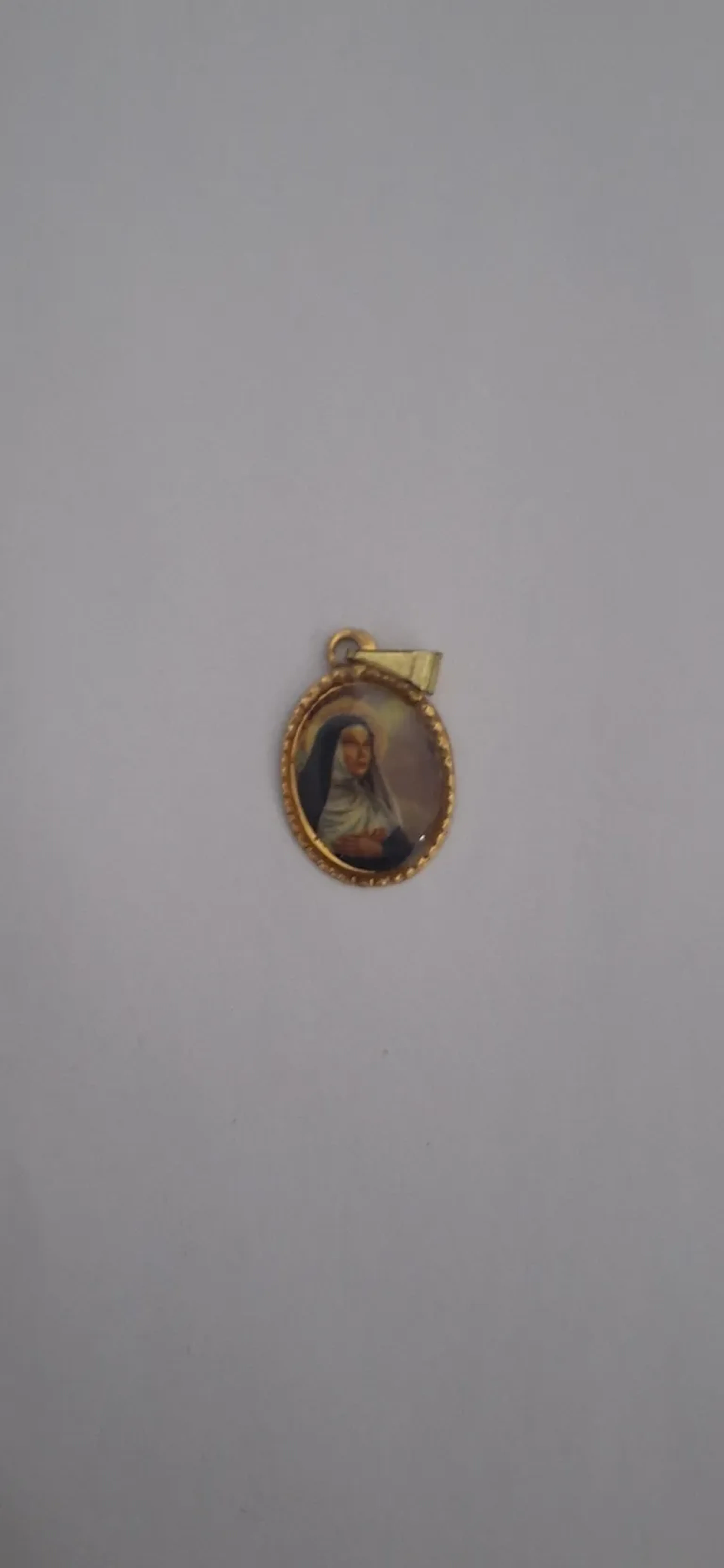 Medalha Resinada Dourada Santa Rita de Cássia 10 unidades imagem