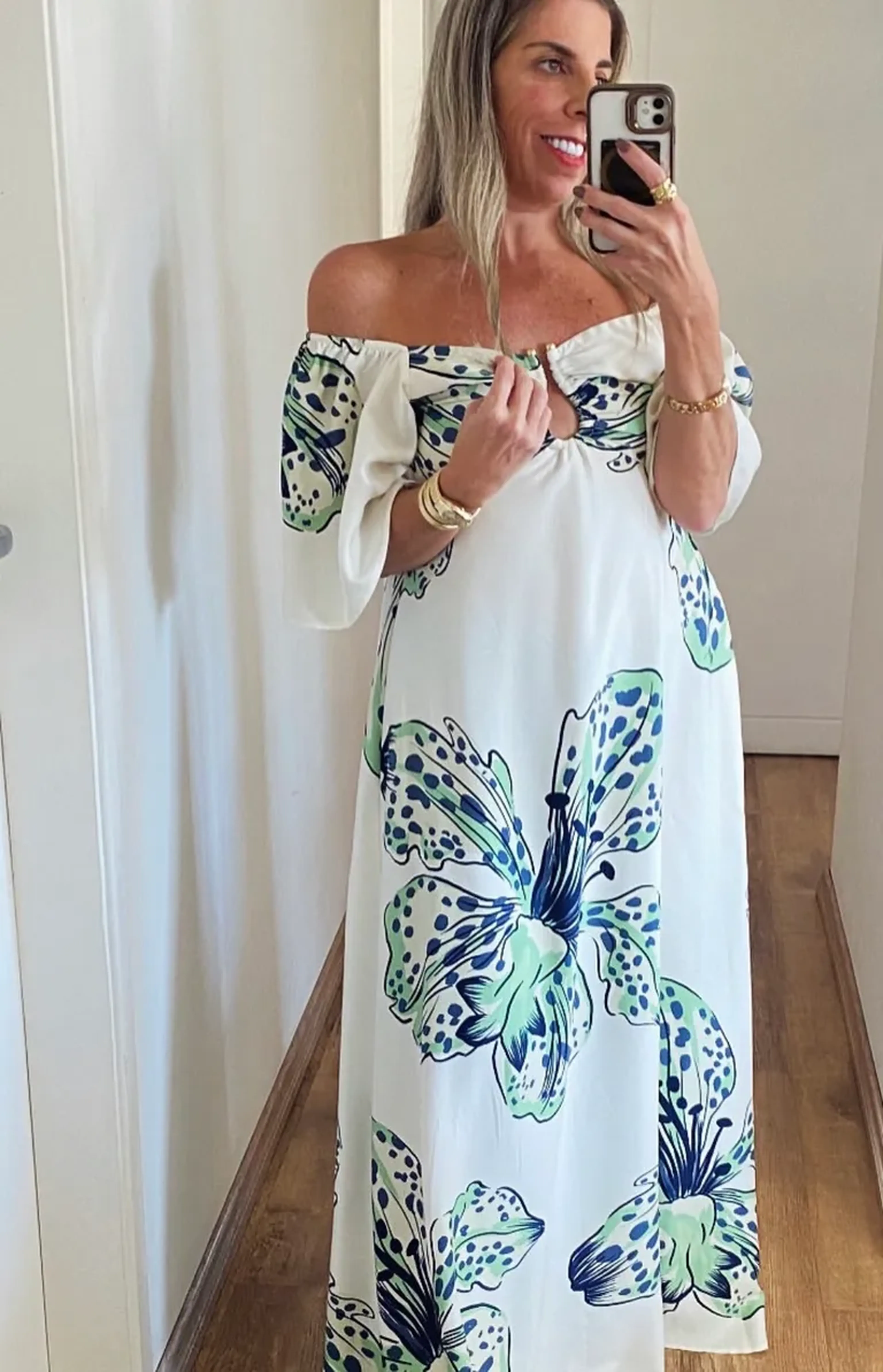 Vestido em Viscolinho flores imagem