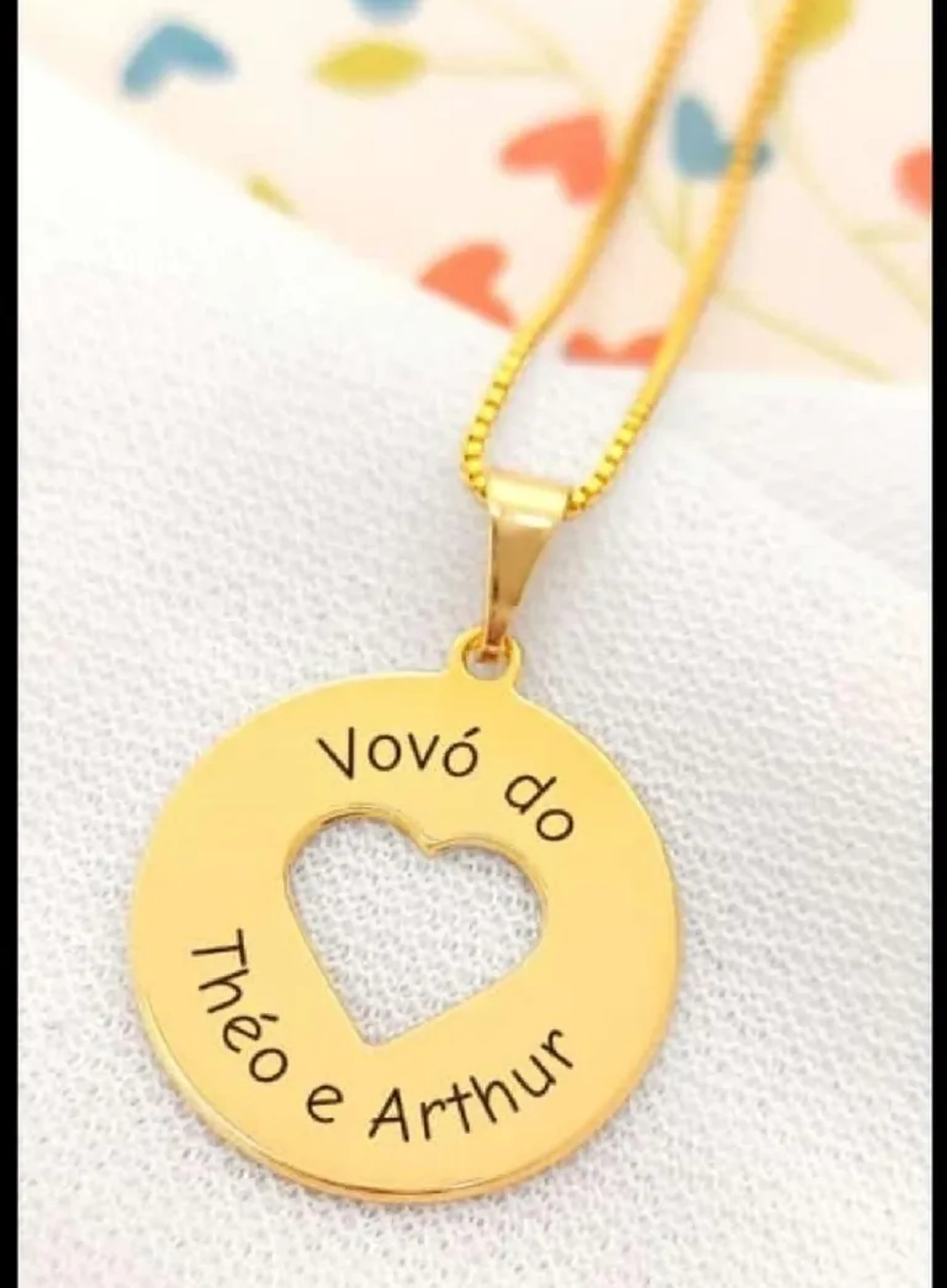 COLAR MEDALHA CORAÇÃO VAZADO imagem