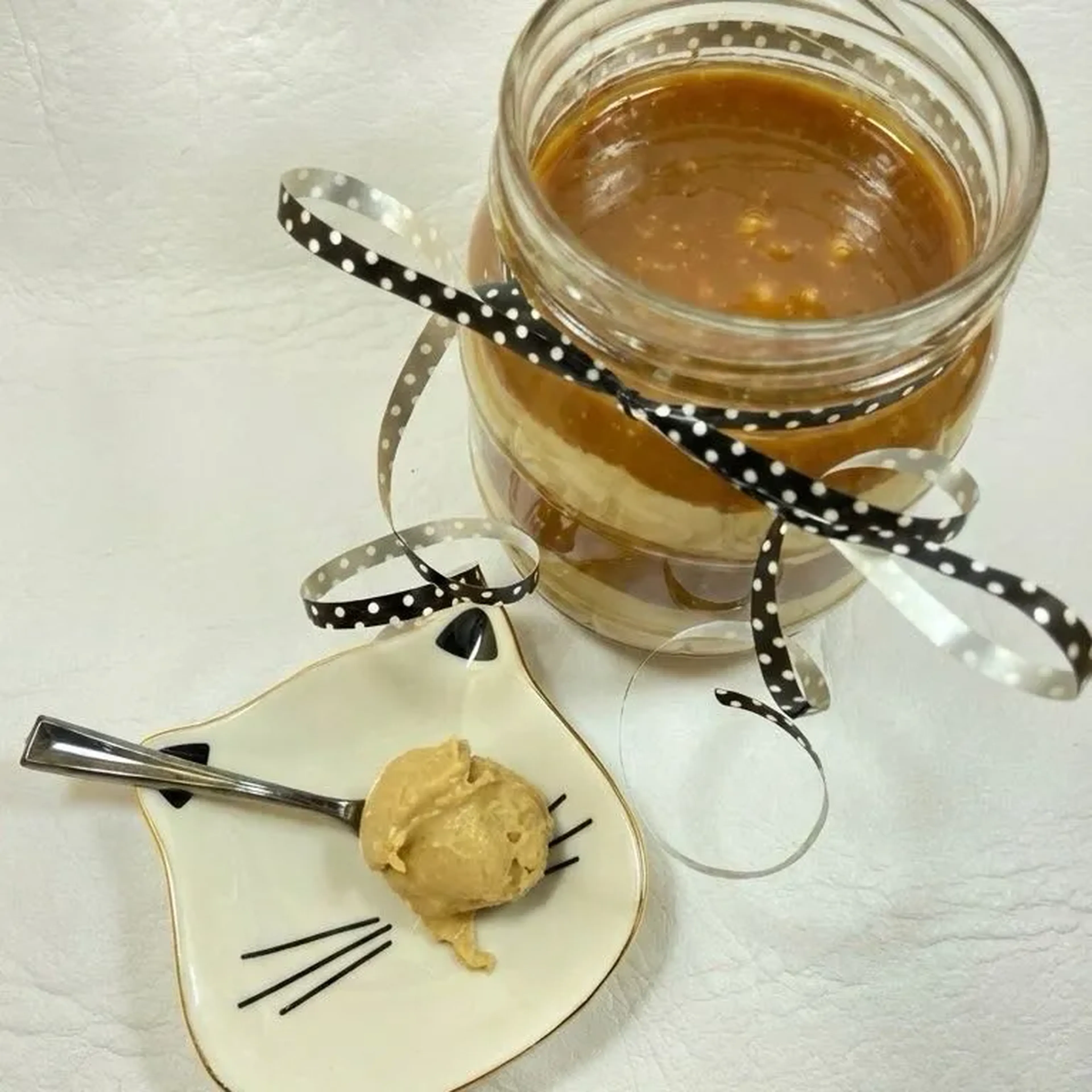 Pasta de Castanhas de Caramelo Salgado imagem