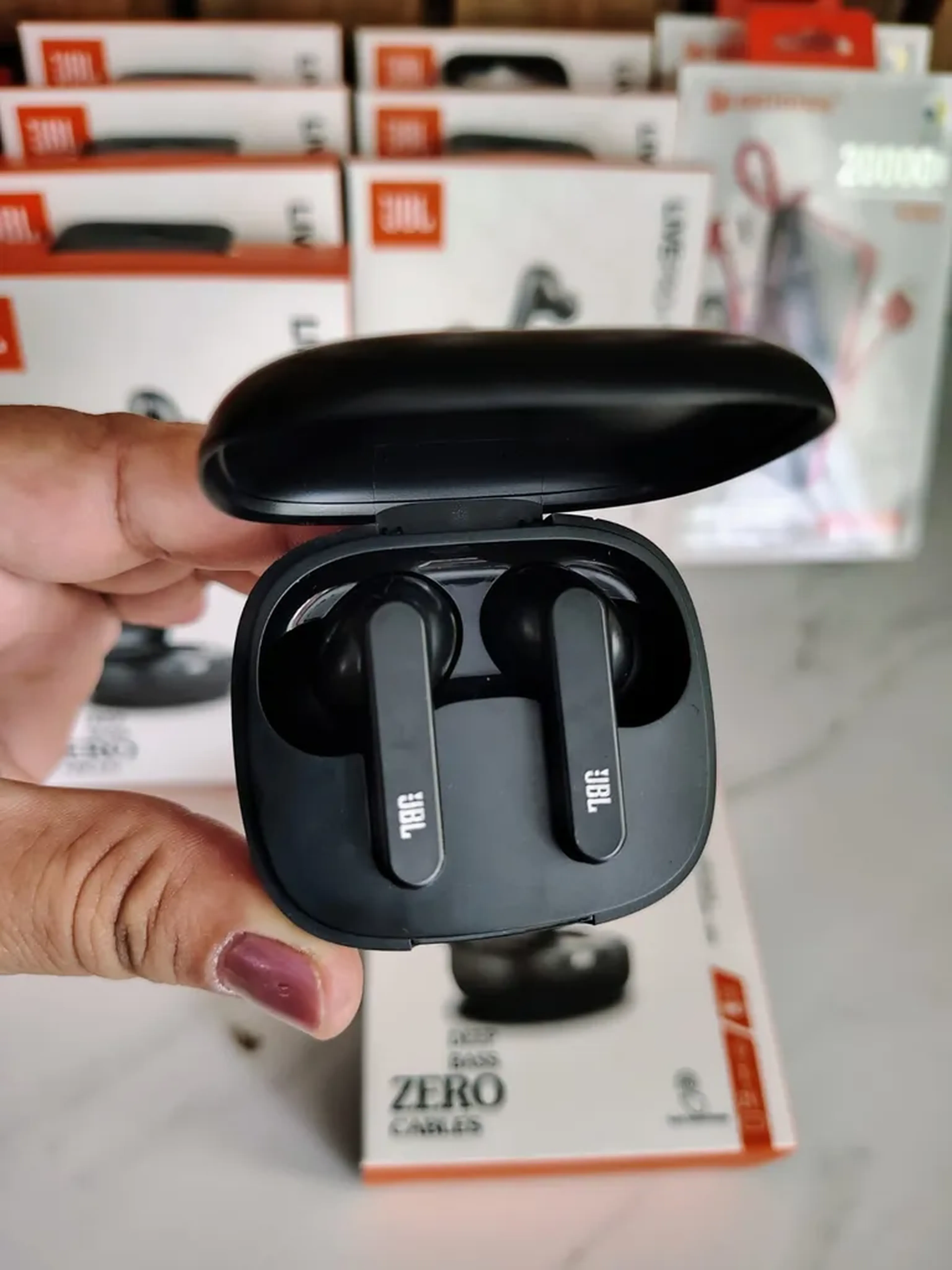 Fone De Ouvido Bluetooth Sem Fio Live Pro+ Tws Cor Da Luz Pr imagem