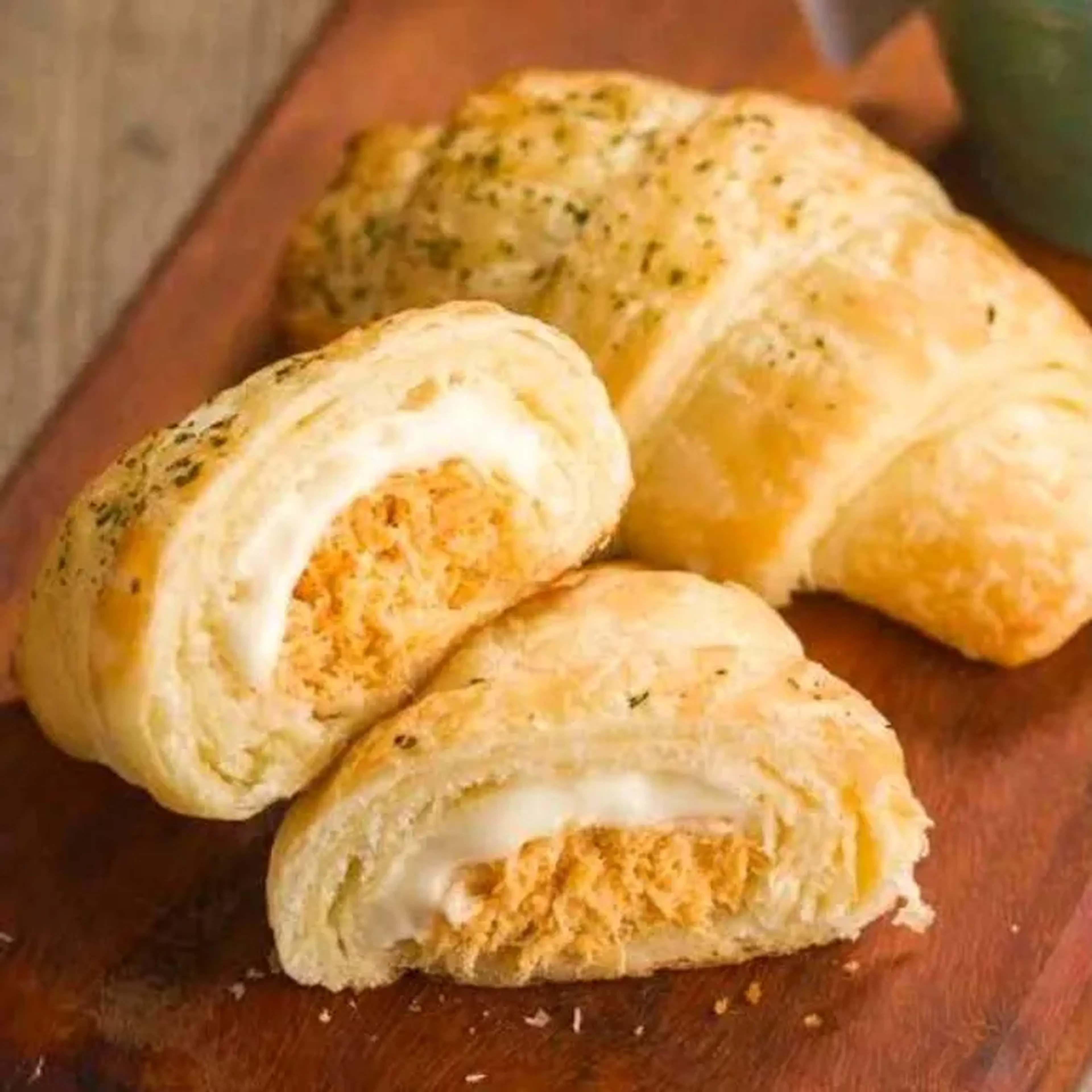 Croissant de Frango c Requeijão Congelado - 10 unid. grande imagem