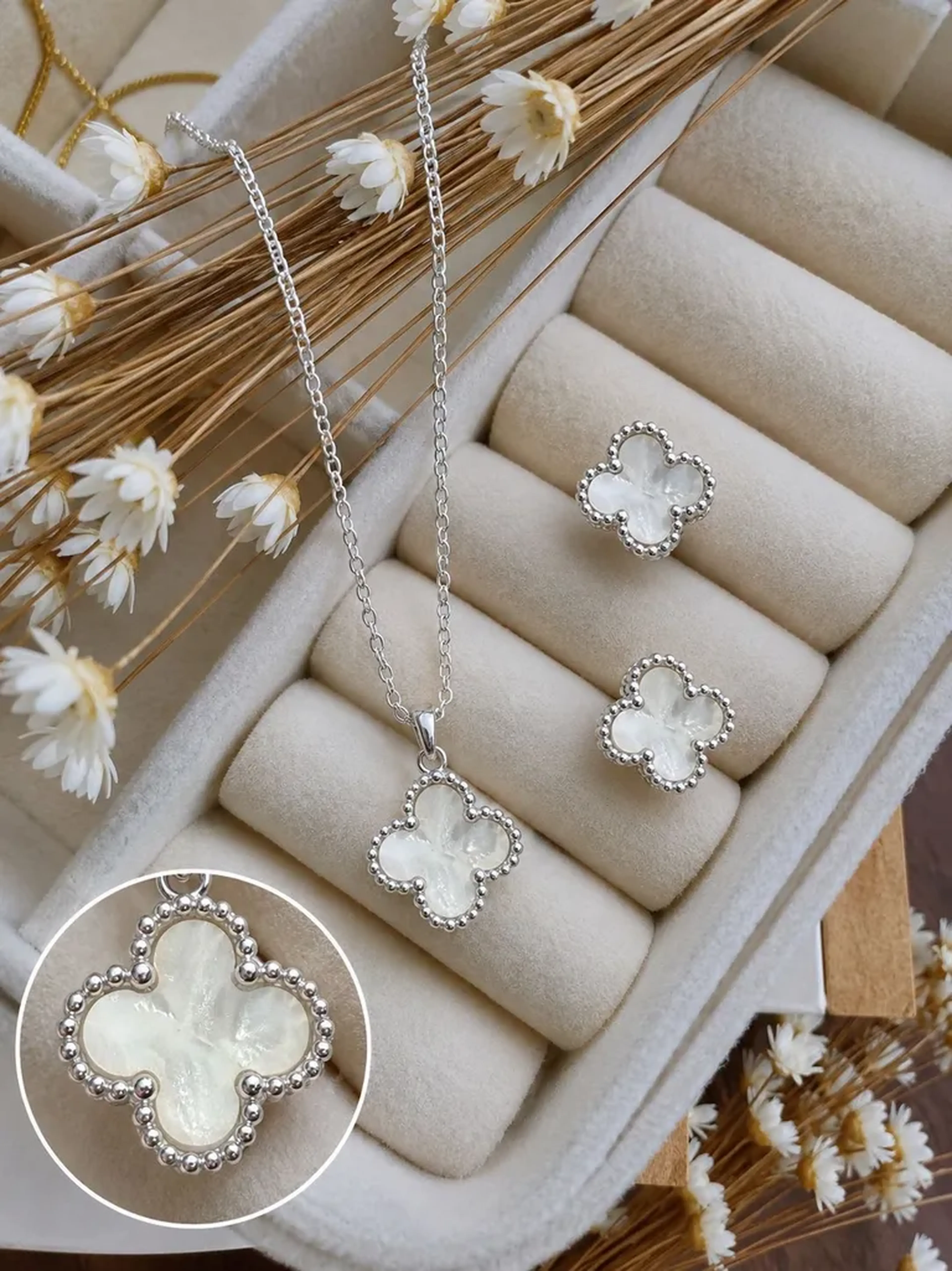 Conjunto trevo branco - aço inox imagem
