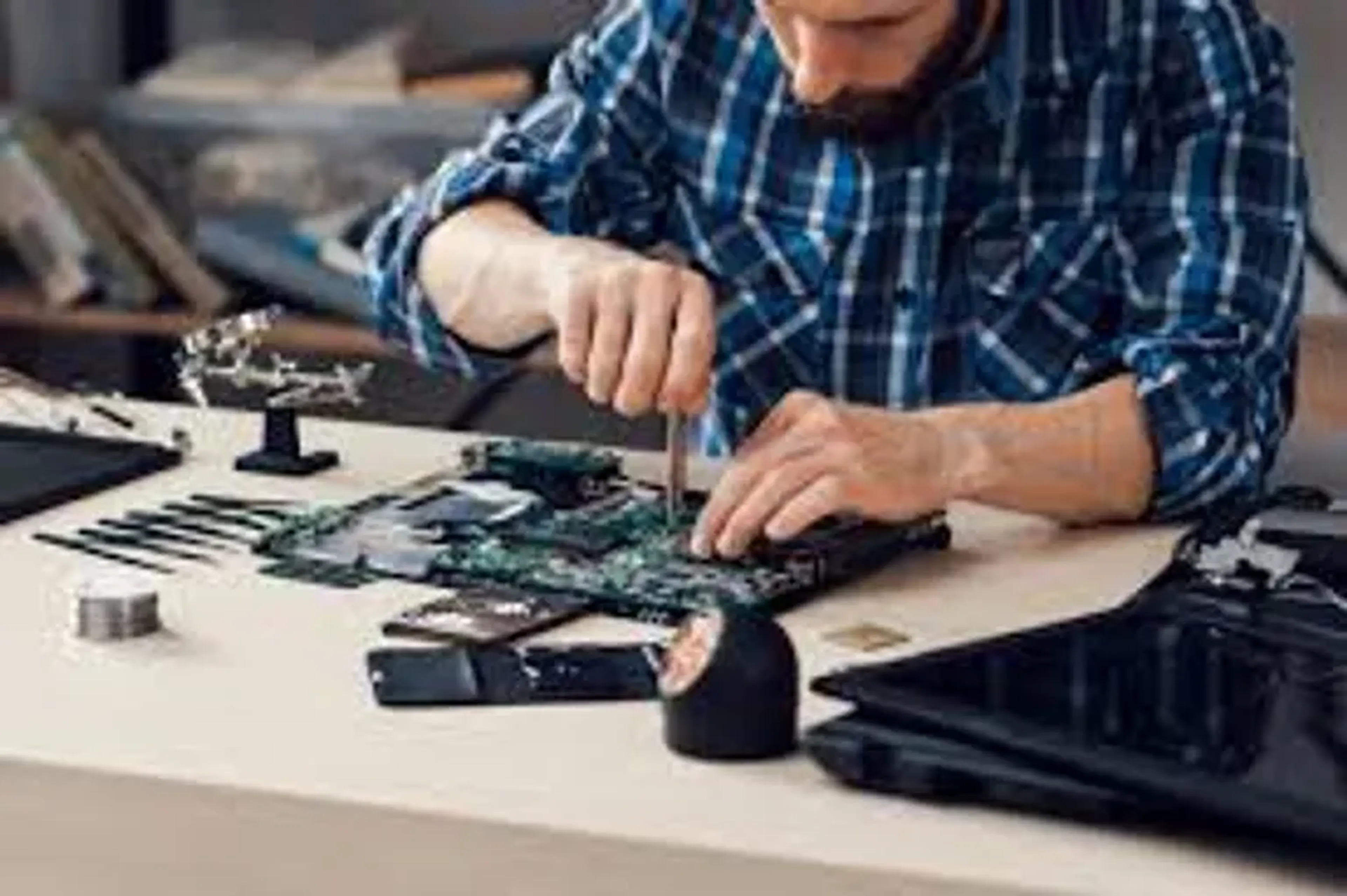 Limpeza Técnica Interna em Notebook com Troca de Pasta Térmica imagem