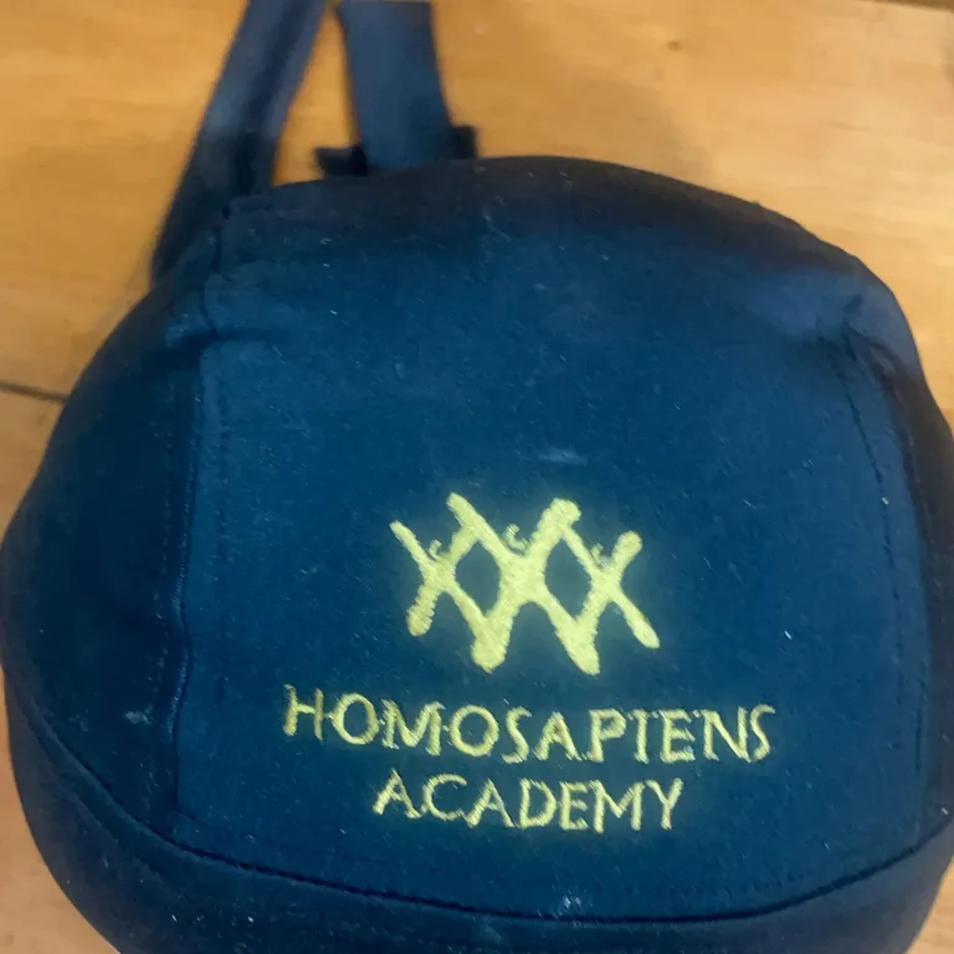 BANDANA GRIFE HOMOSAPIENS imagem
