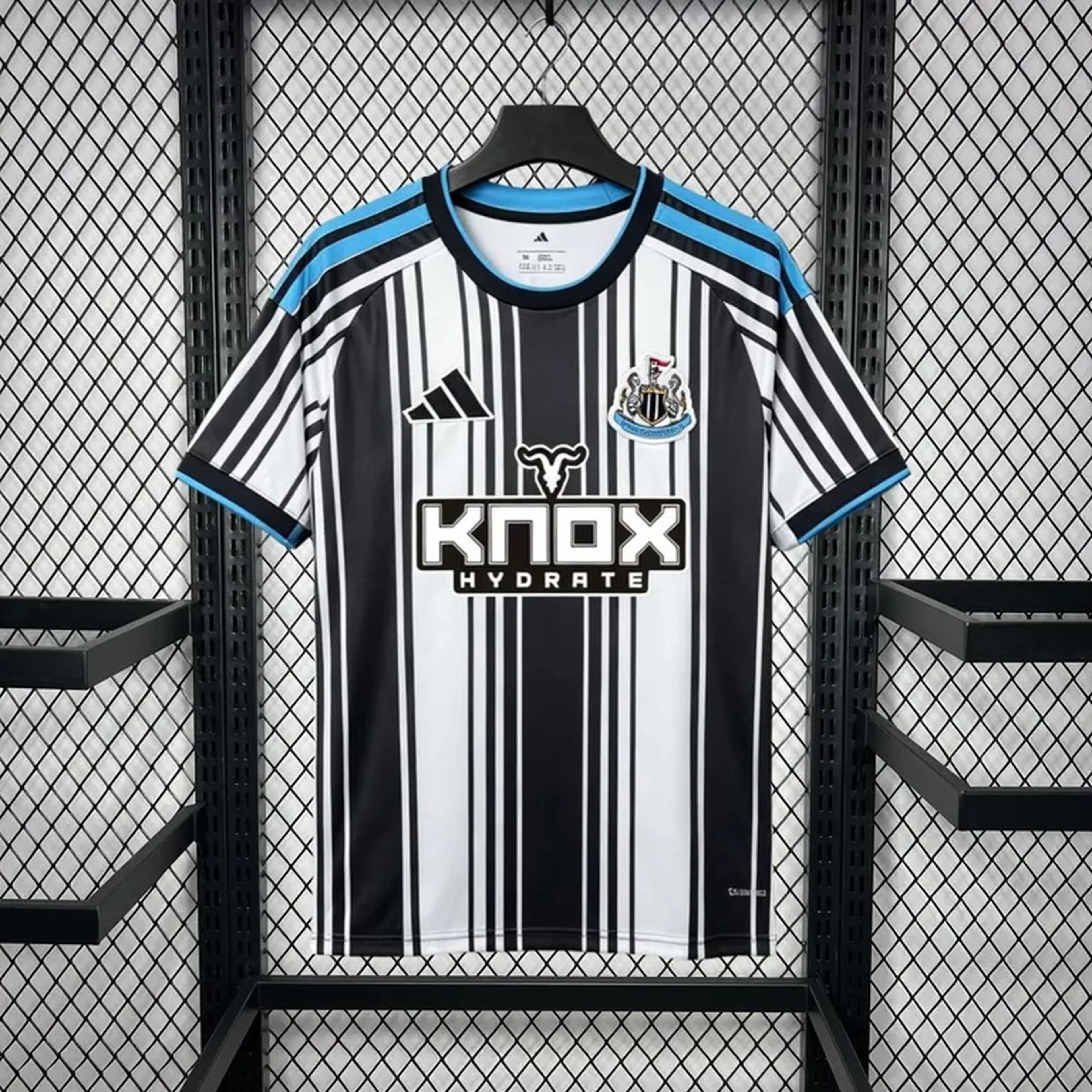 Camiseta Newcastle Home 26 27 imagem