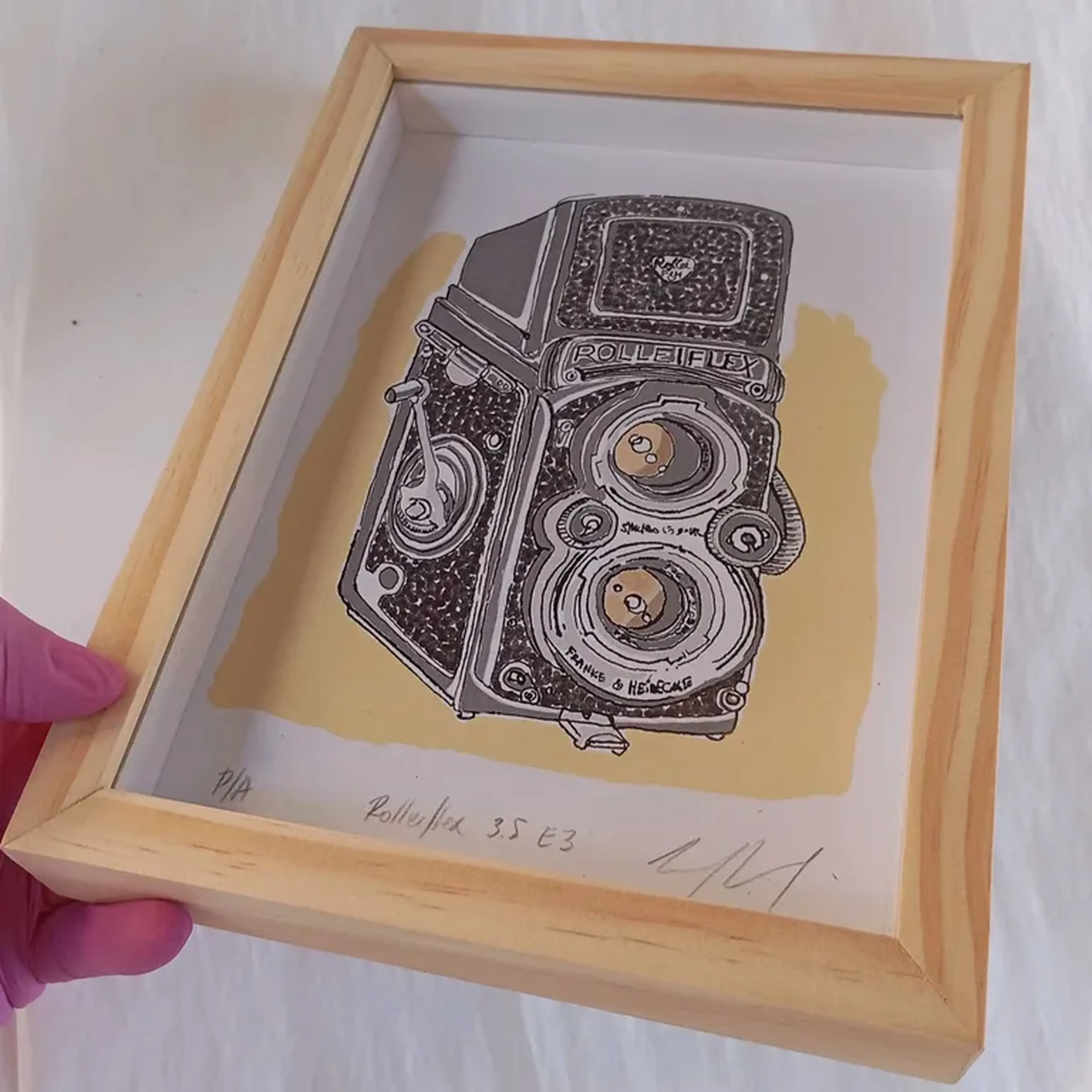 We Love Cameras - Rolleiflex E3 - 15x21 cm moldura alta imagem