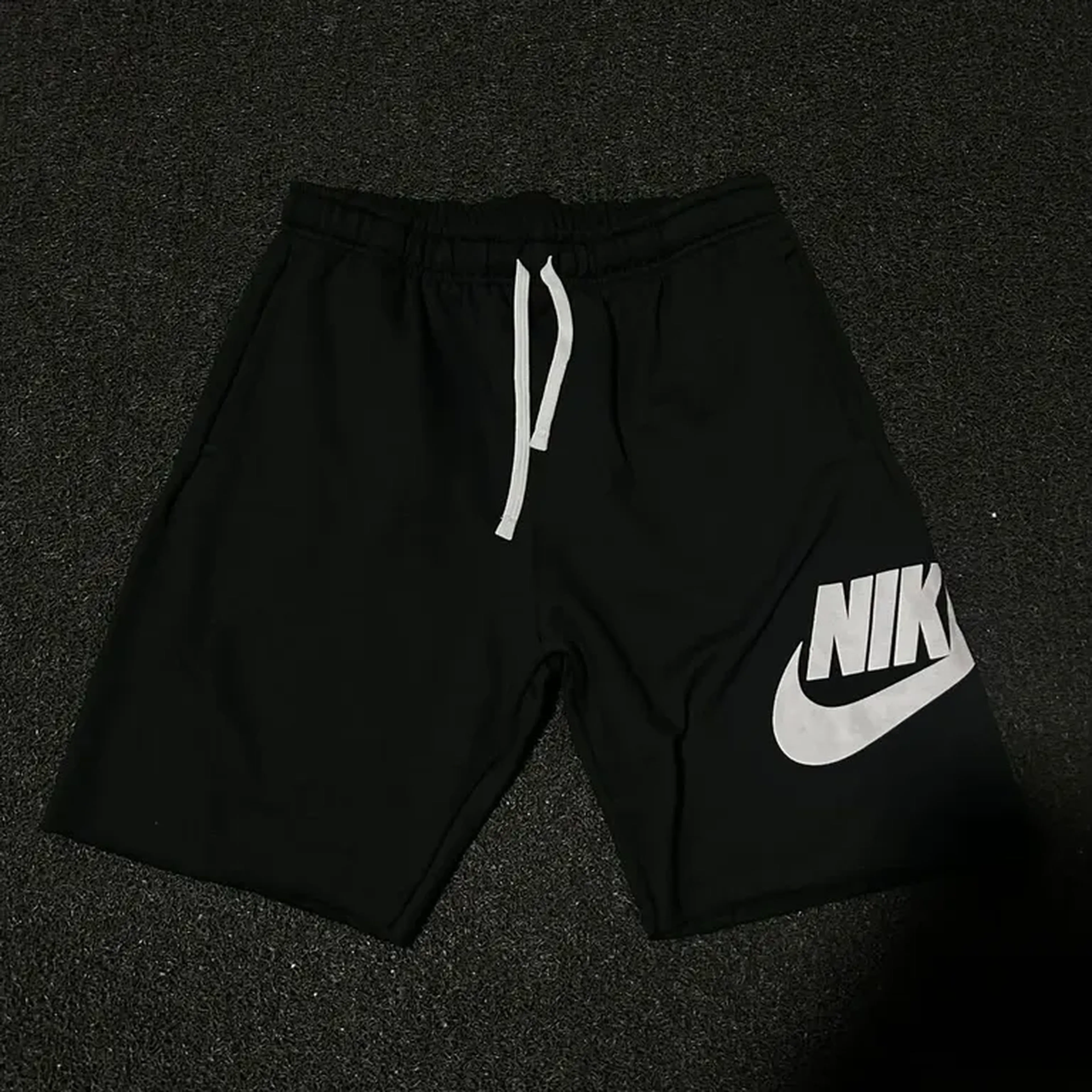 CALÇÃO NIKE MOLETOM imagem