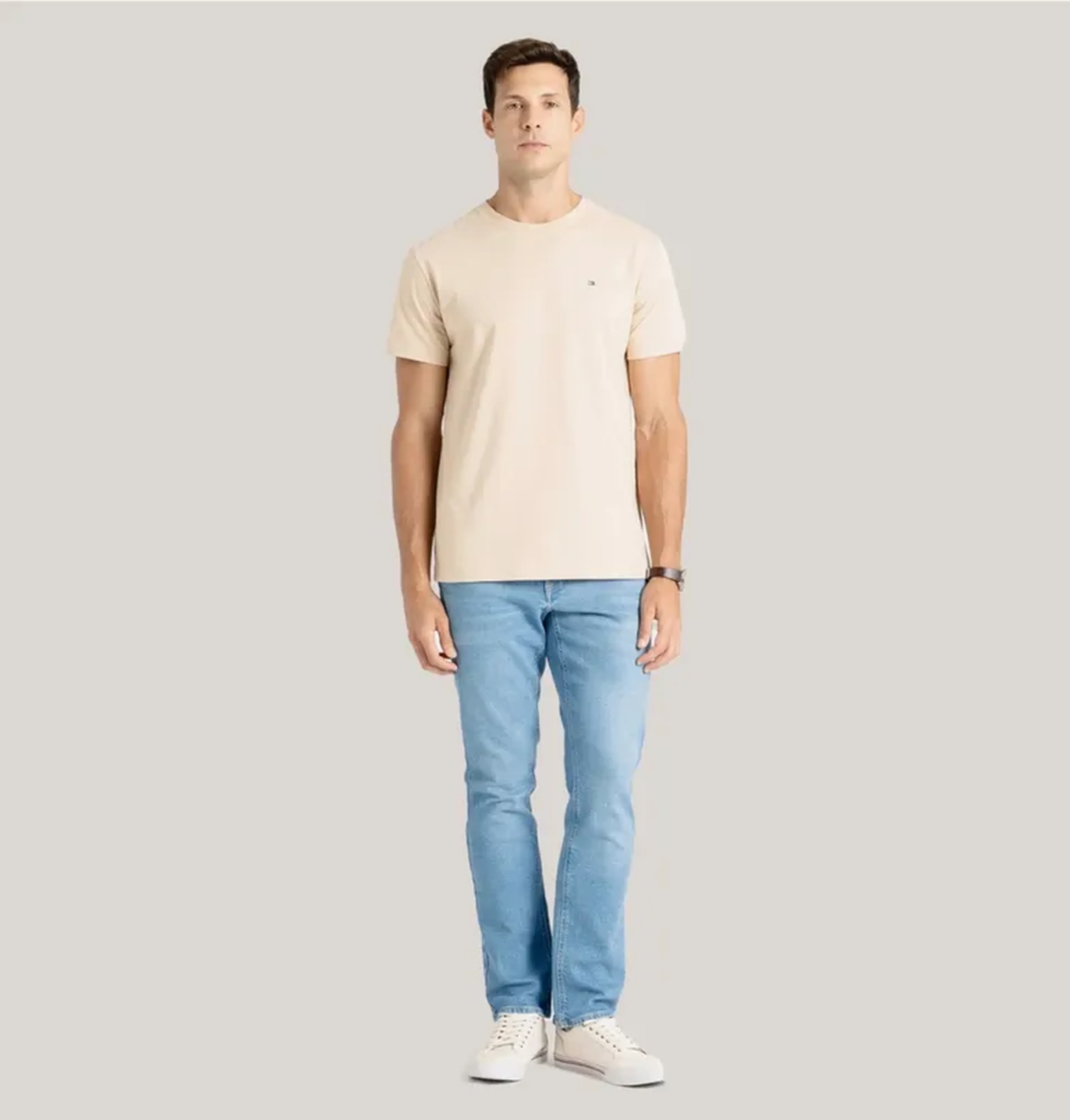 Camiseta Básica Tommy Hilfiger imagem