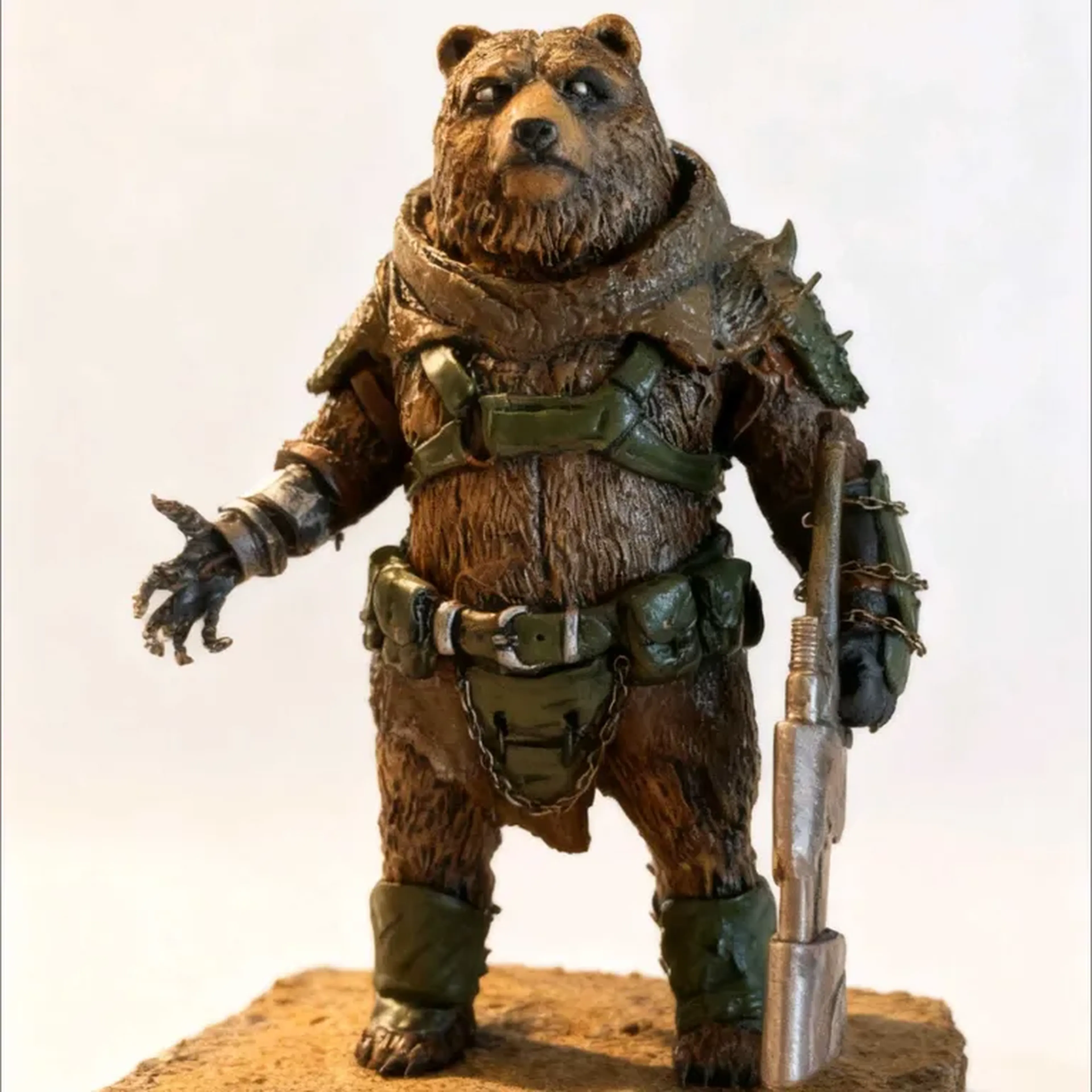 Escultura Urso Guerreiro Tatico 20cm l imagem