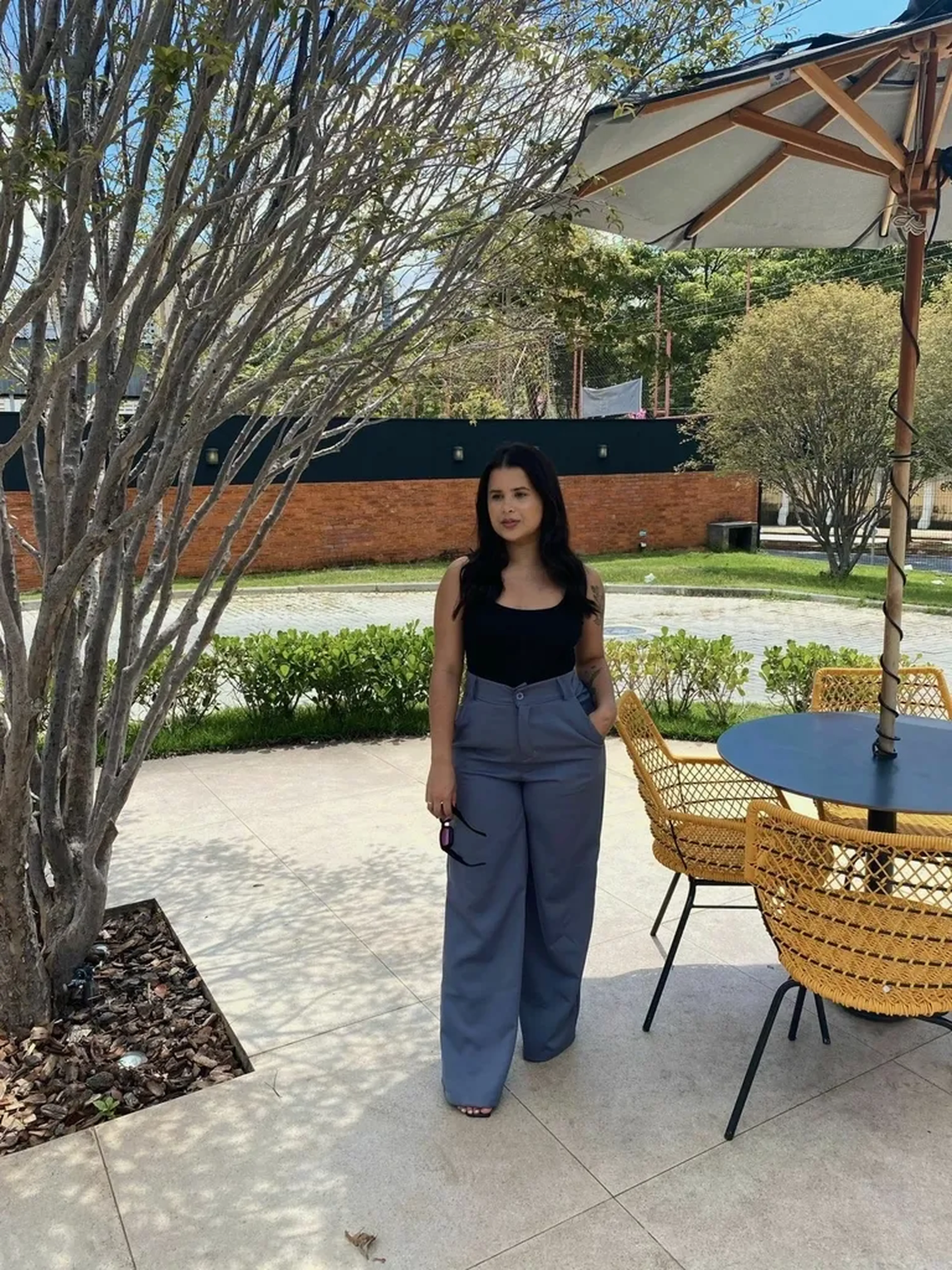 Calça pantalona alfaiataria cinza 40 imagem