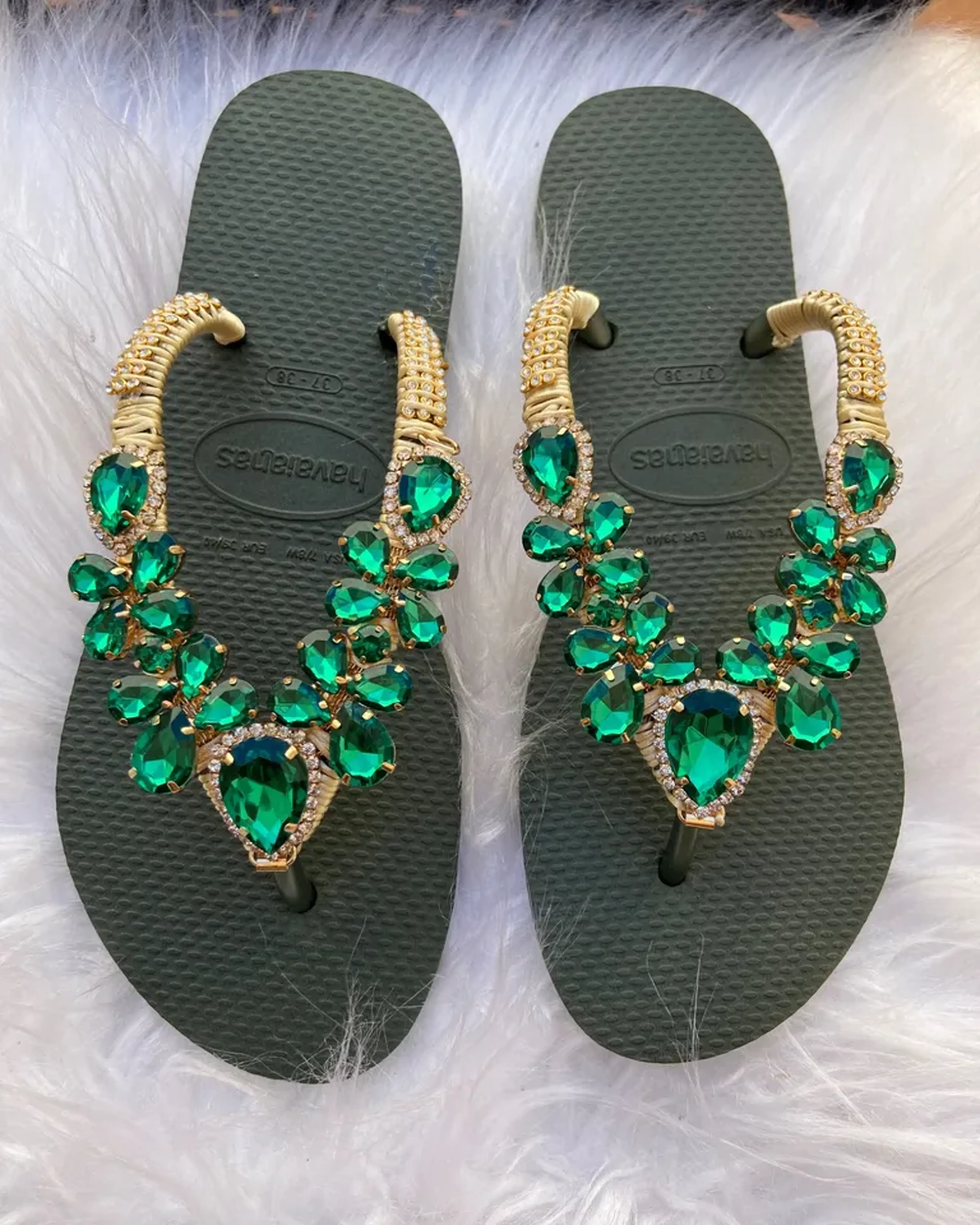 Chinelo Personalizado com Pedrarias imagem