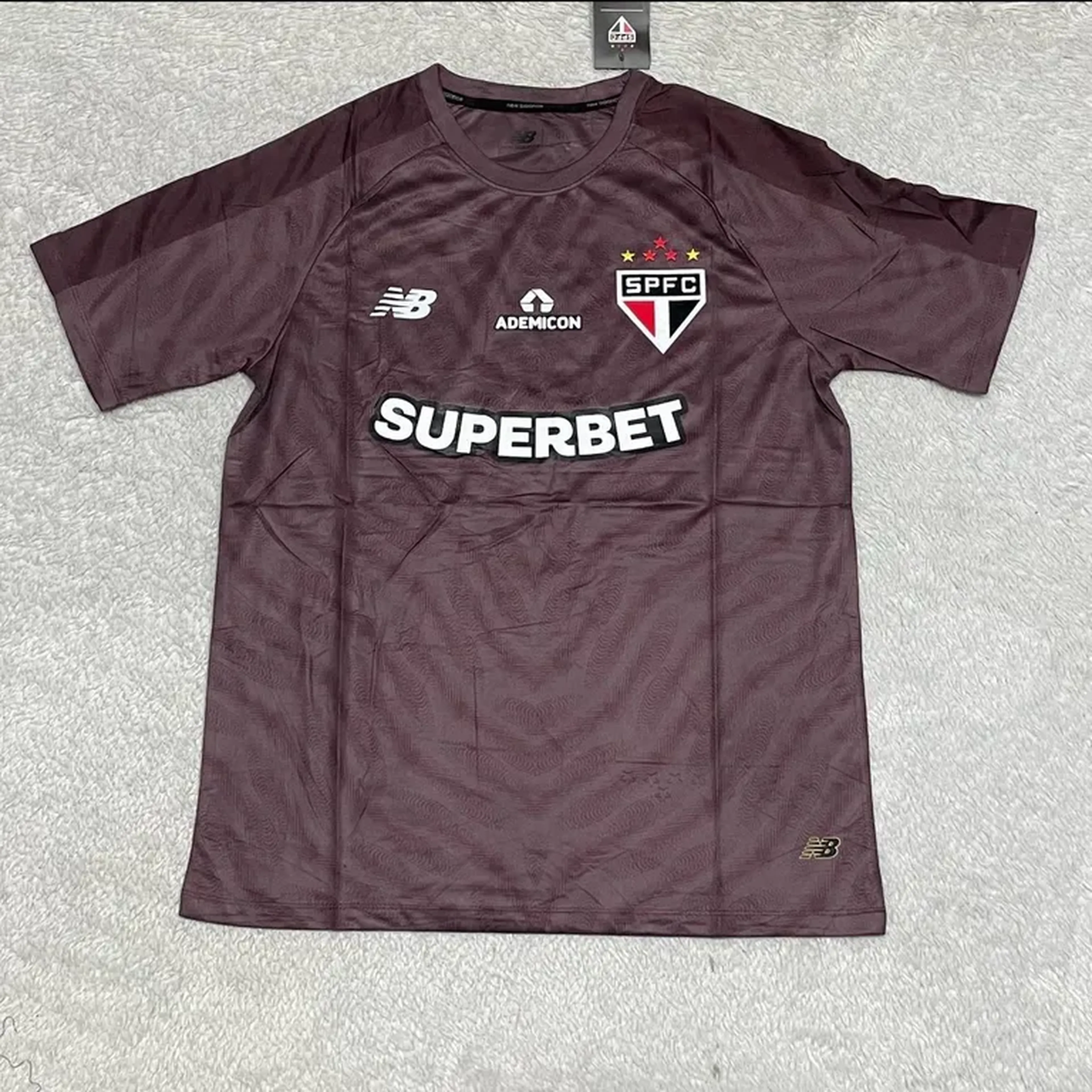 São Paulo goleiro vinho 2026 imagem