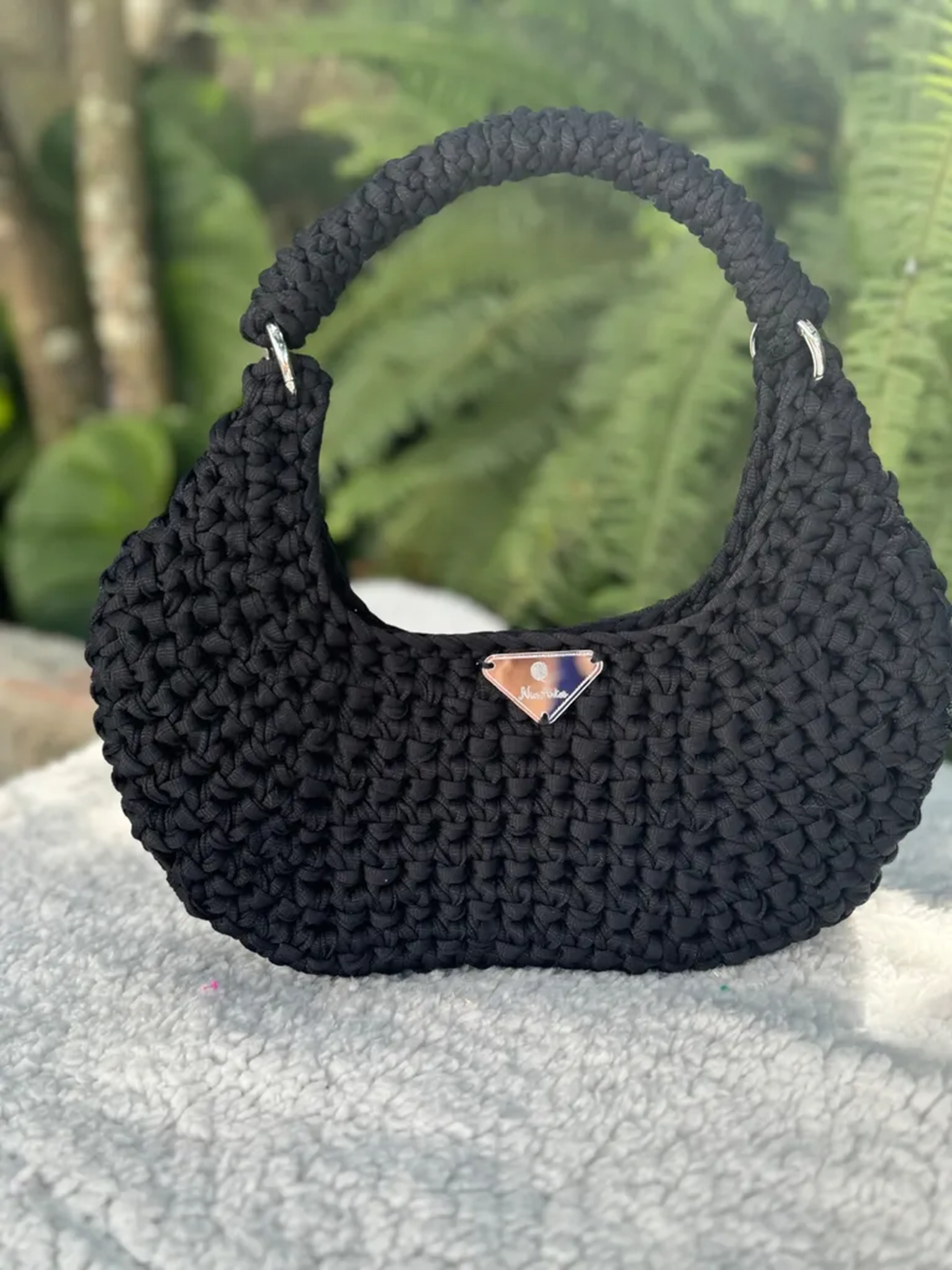 Bolsa meia lua imagem