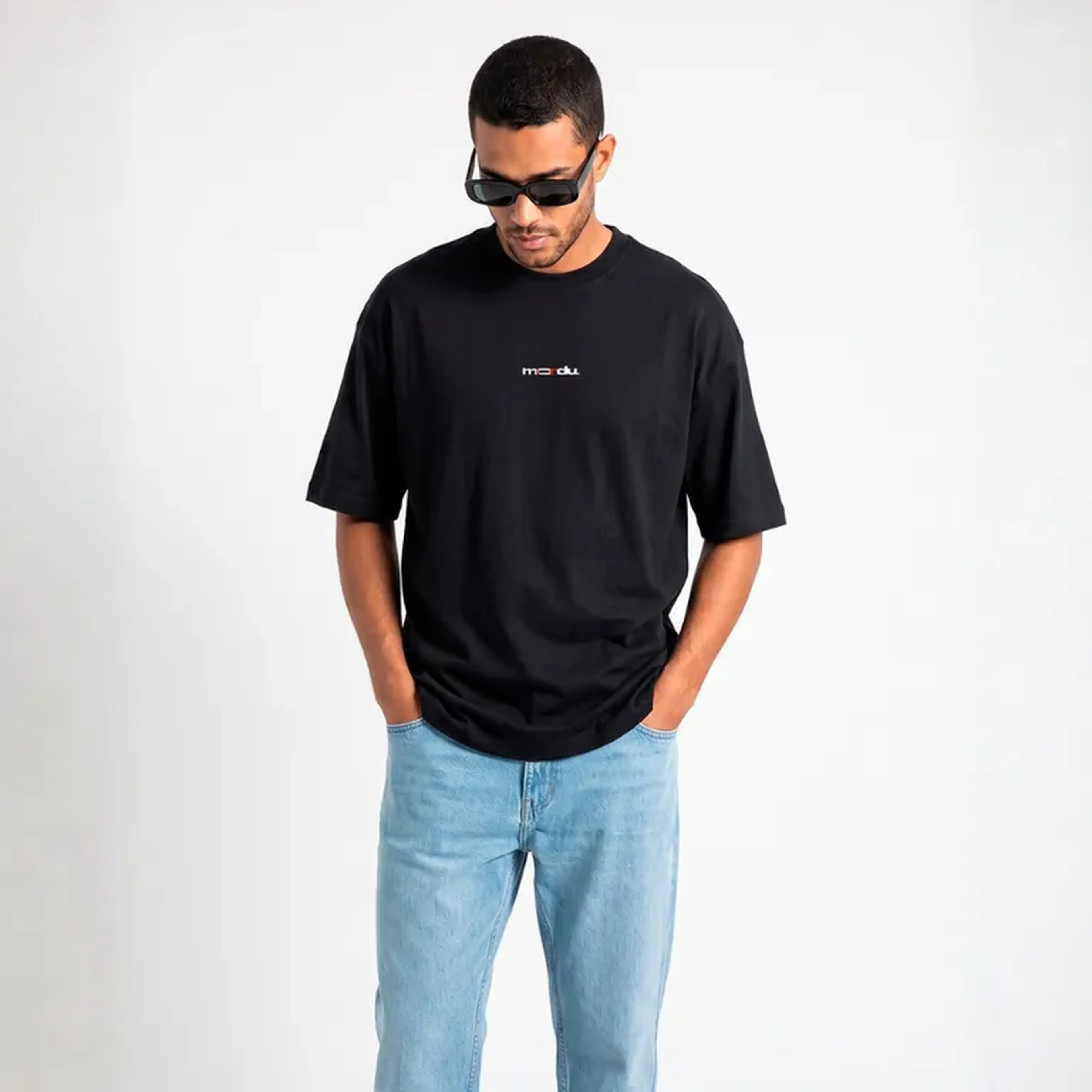 Oversized Essencial Preta imagem