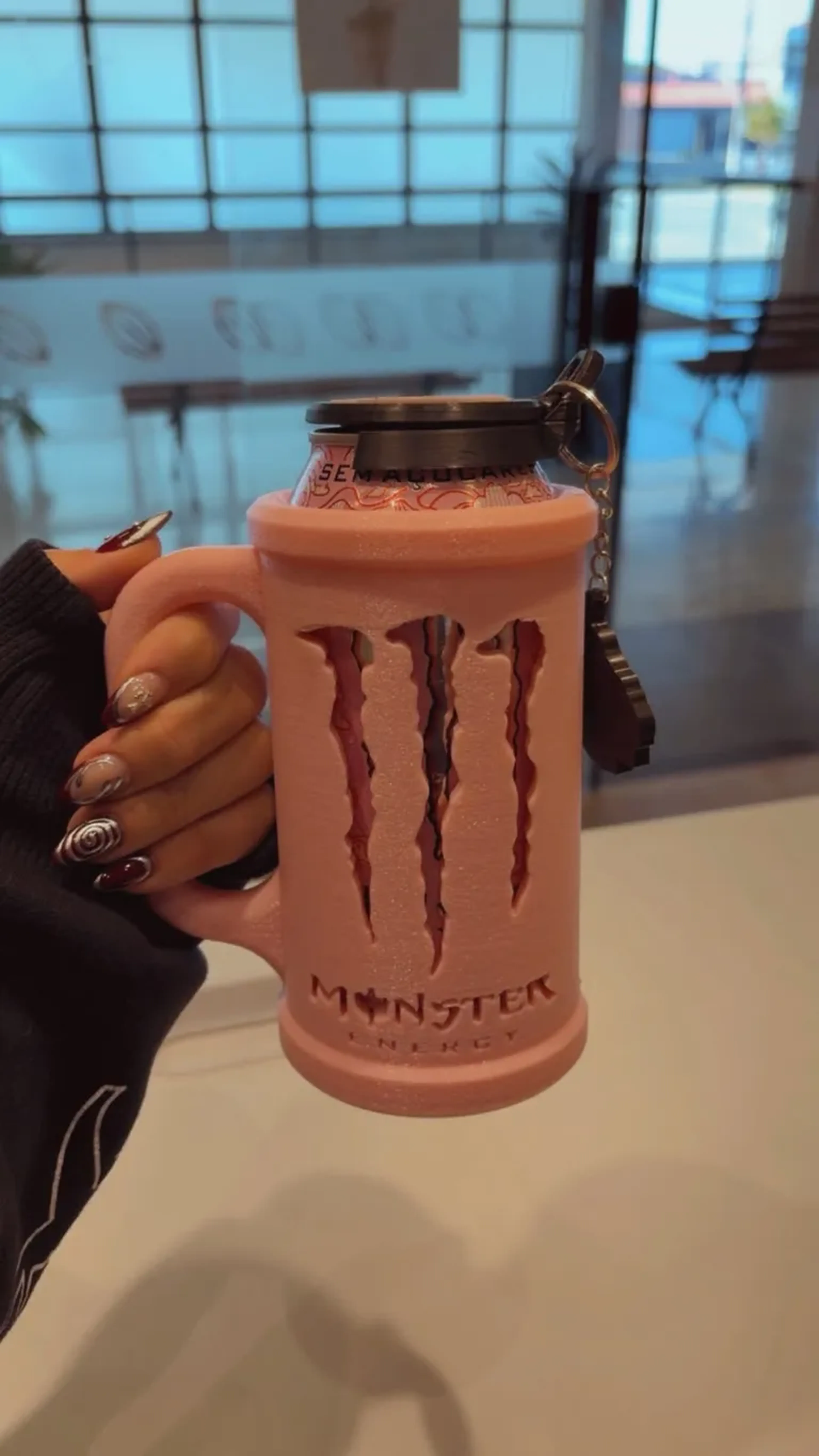 Suporte Clássico para lata Monster imagem