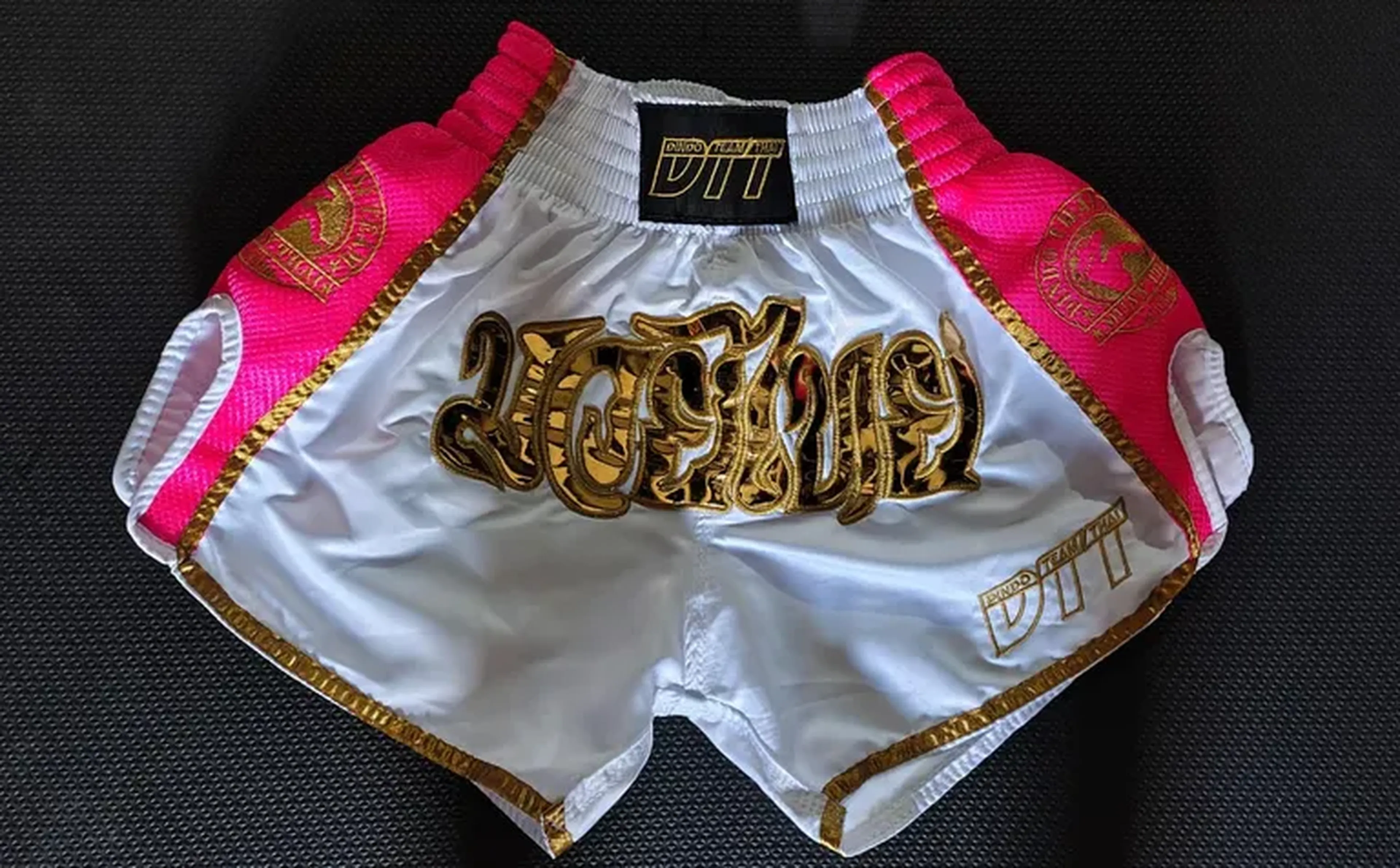 Short DTT Branco e Rosa imagem