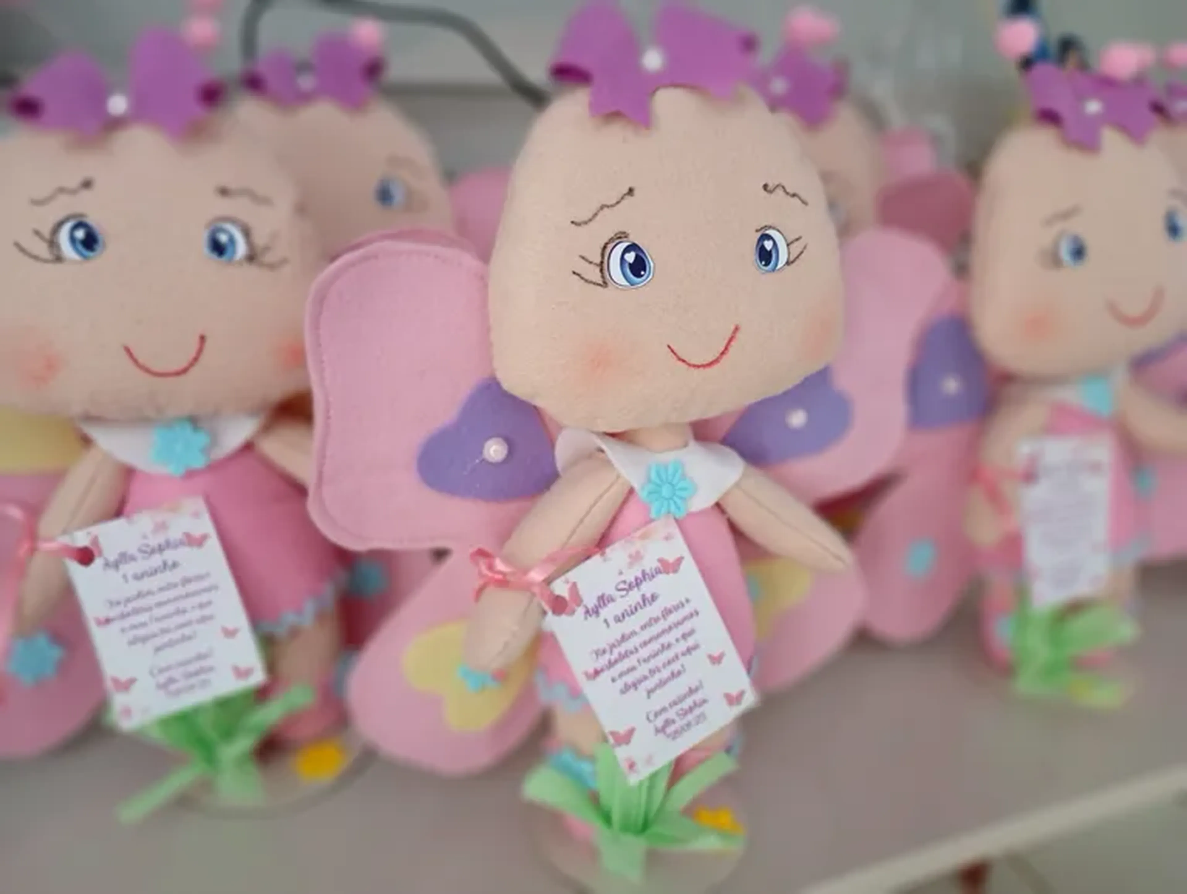 Borboletinha com bracinhos imagem