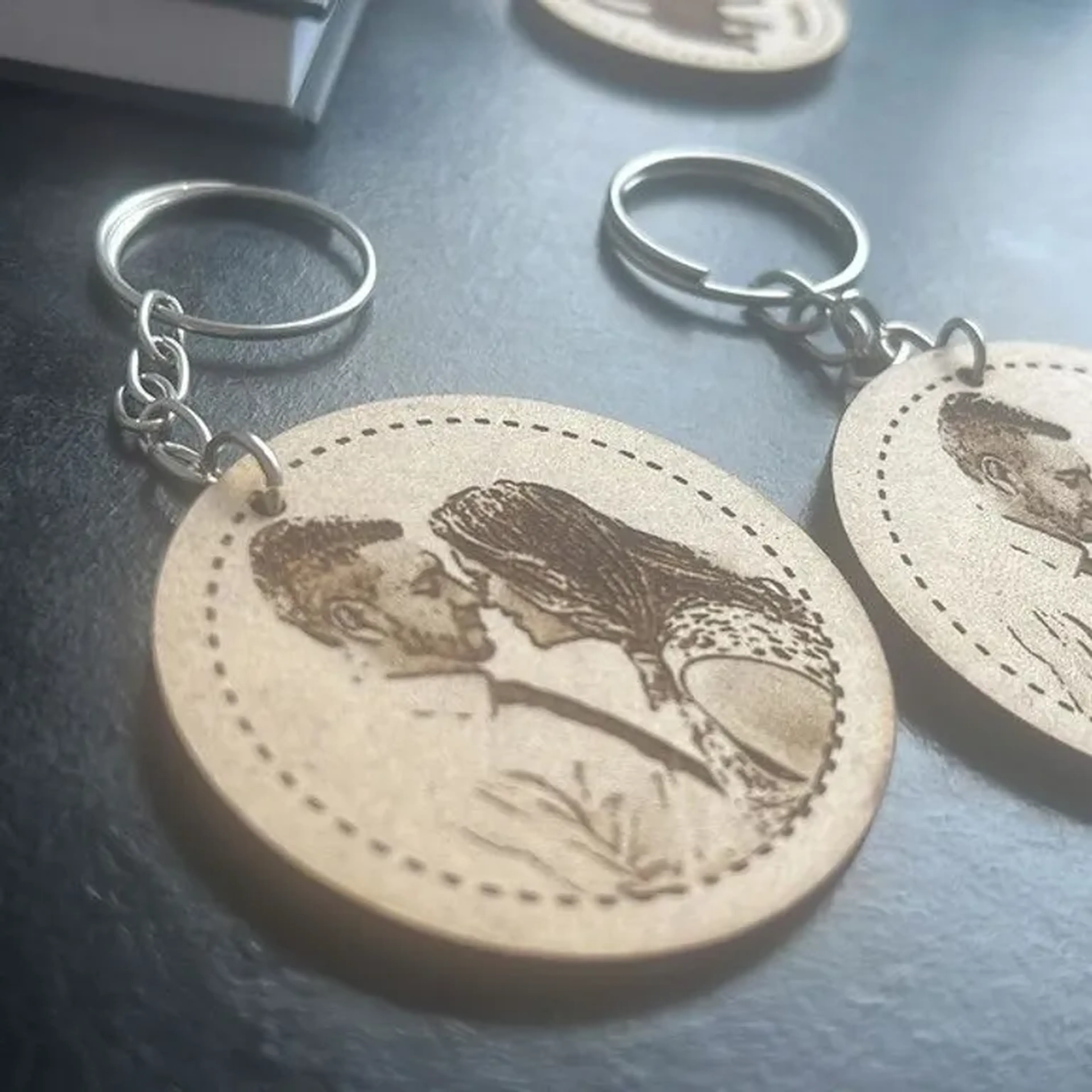 CHAVEIROS DE MDF PERSONALIZADO imagem