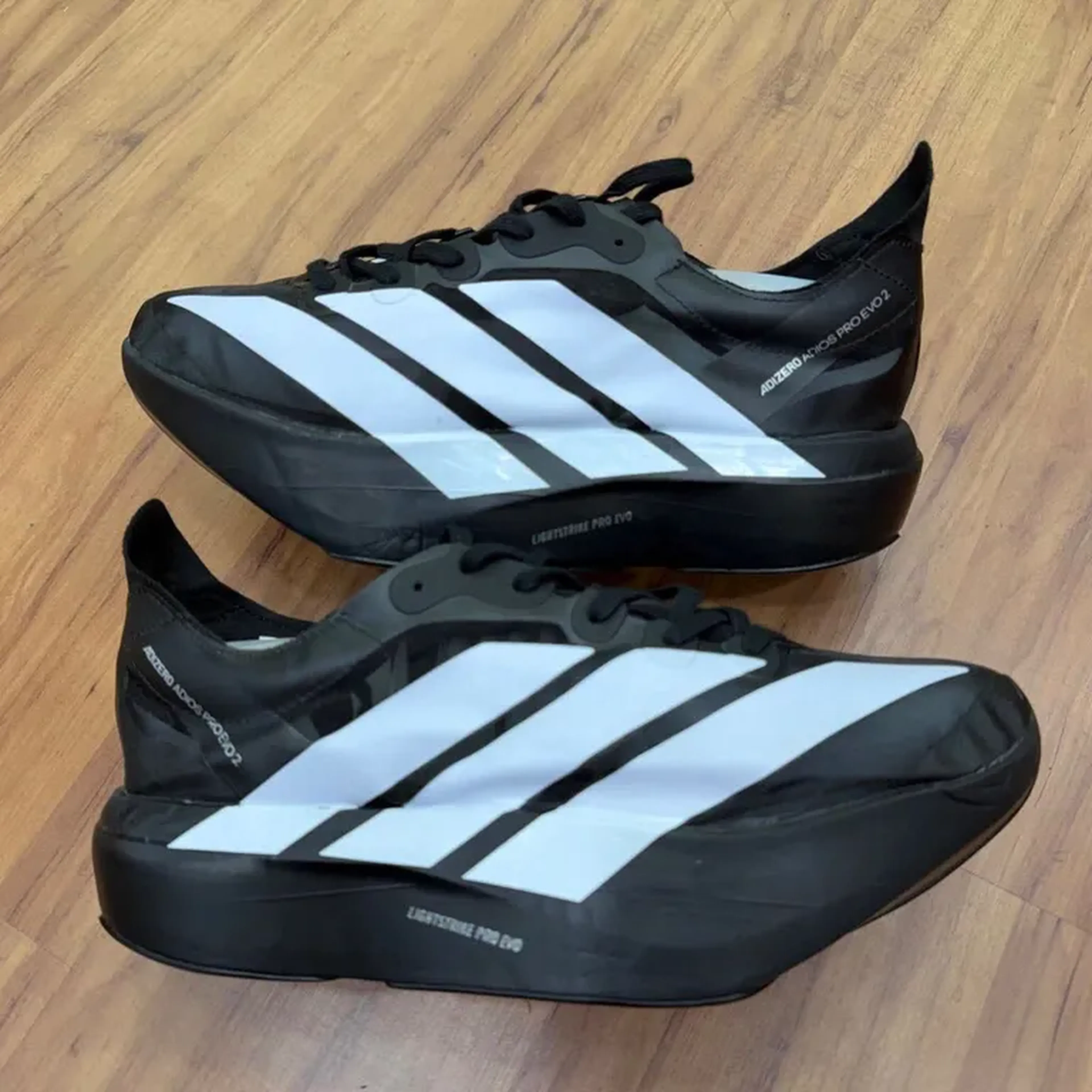 Adizero Evo SL Black White (Pronta entrega) imagem