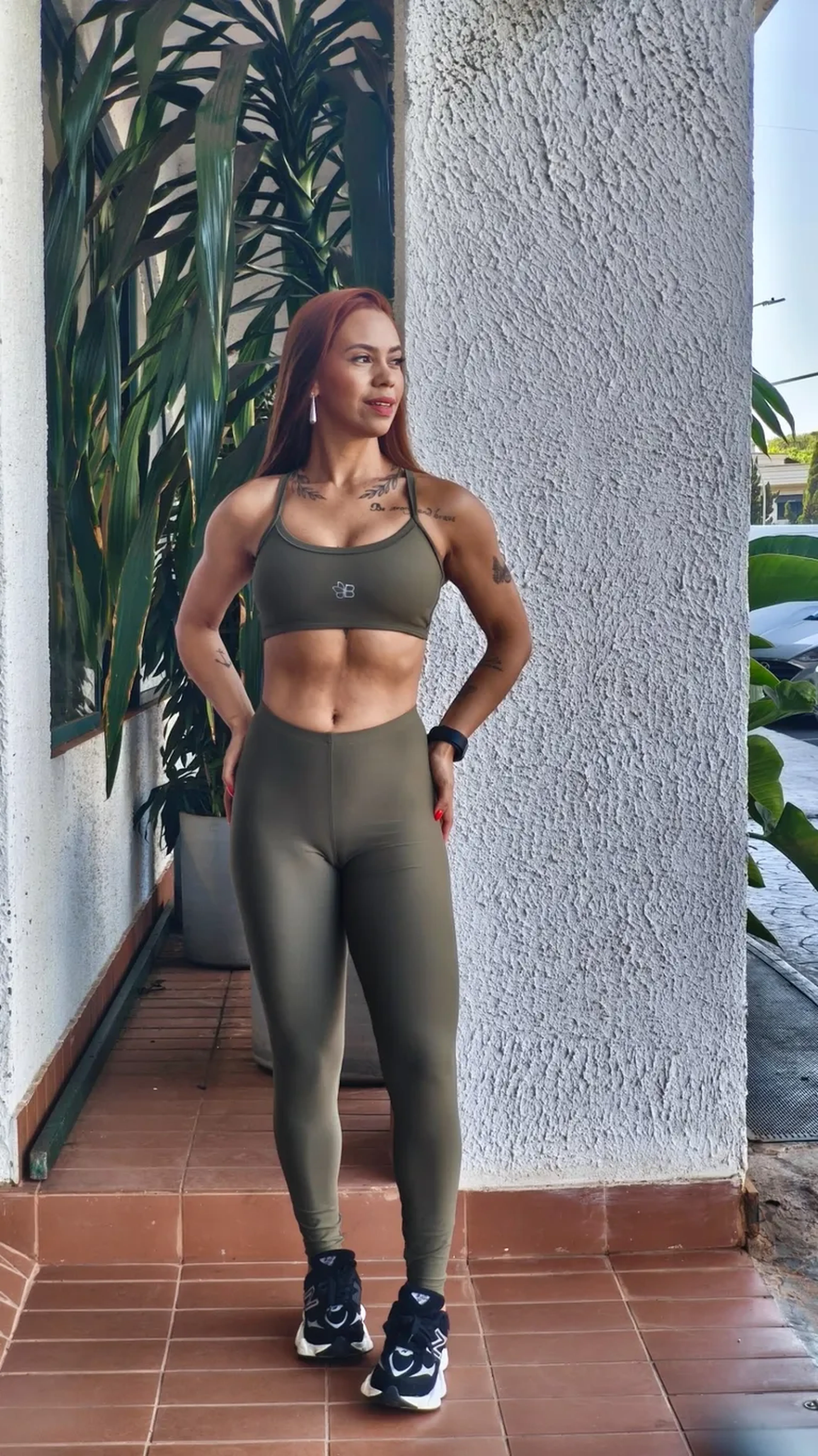 Conjunto Empina Bumbum - verde Militar imagem
