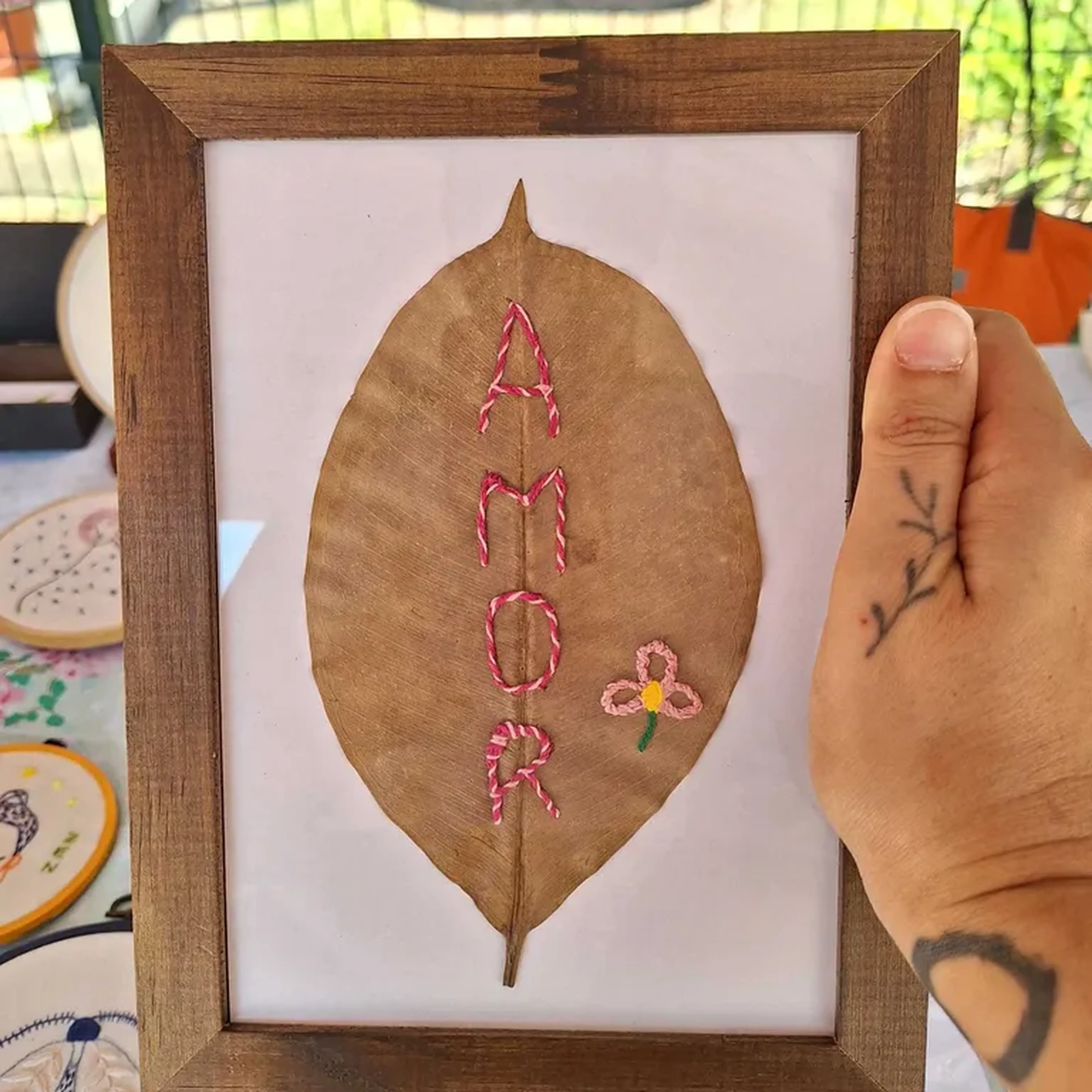 Bordado Amor imagem