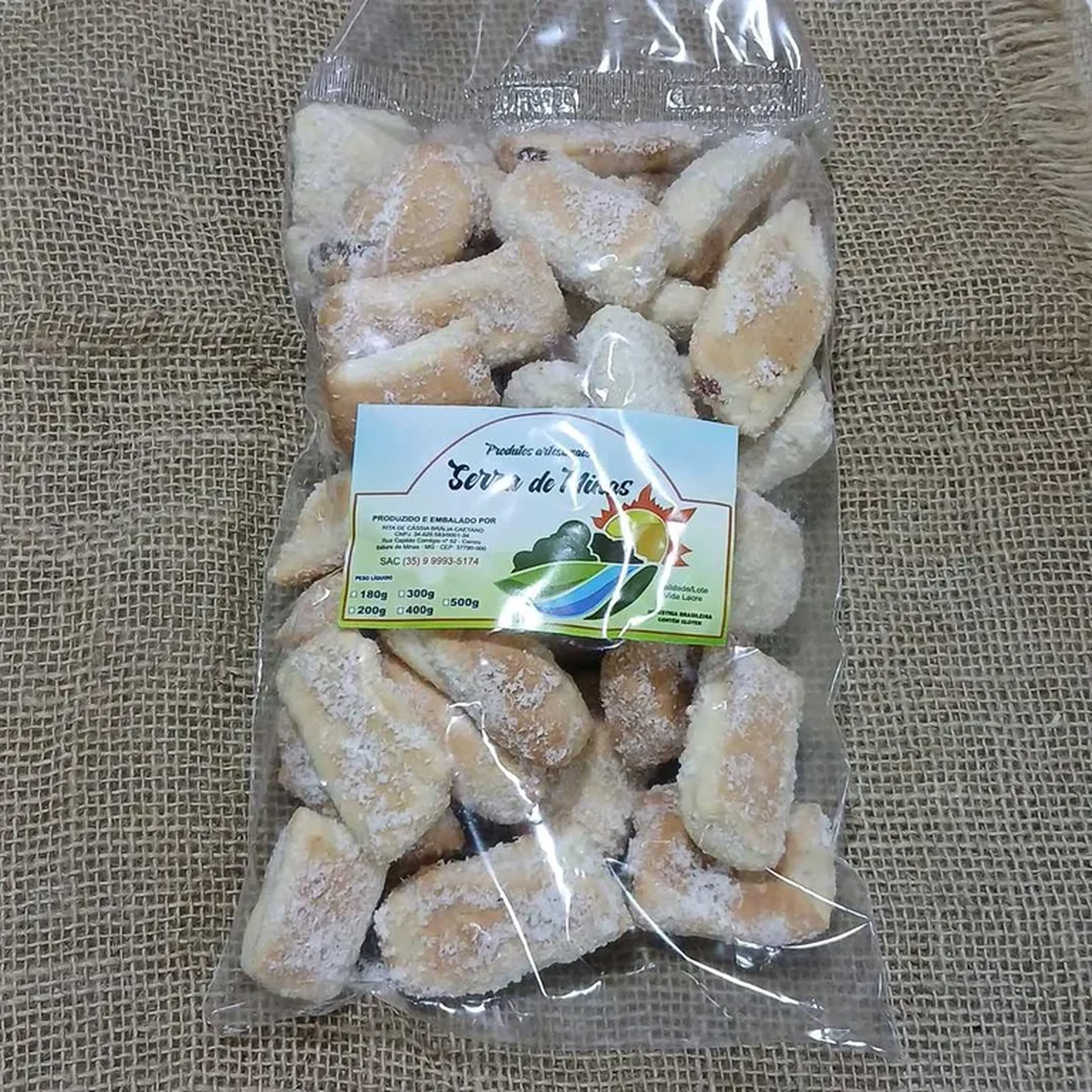 BISCOITO PASTEL C RECHEIO DE GOIABADA imagem