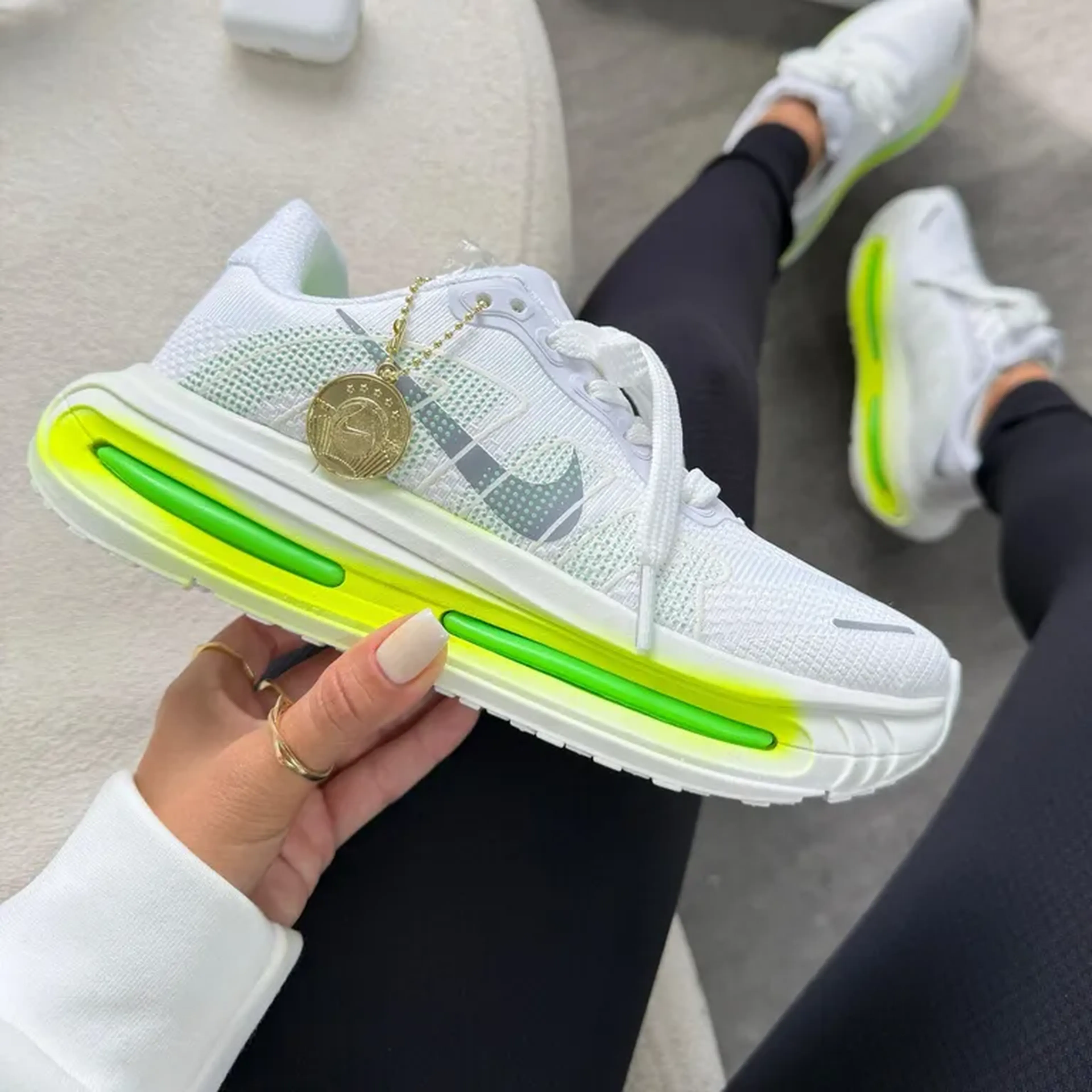 Nike Air Zoom Vomero Branco Limão imagem