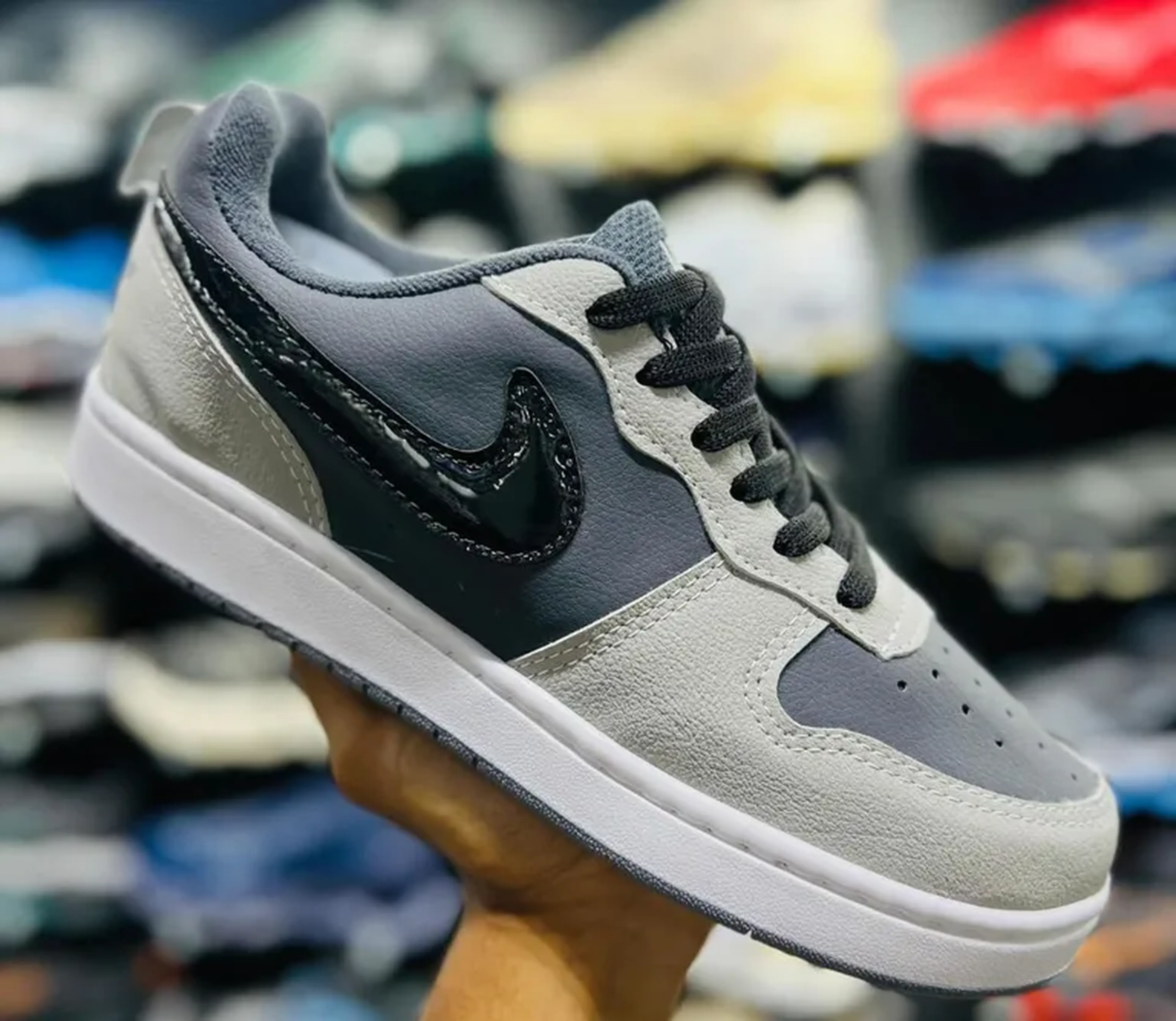 Nike Air Borough Premium Luxo imagem