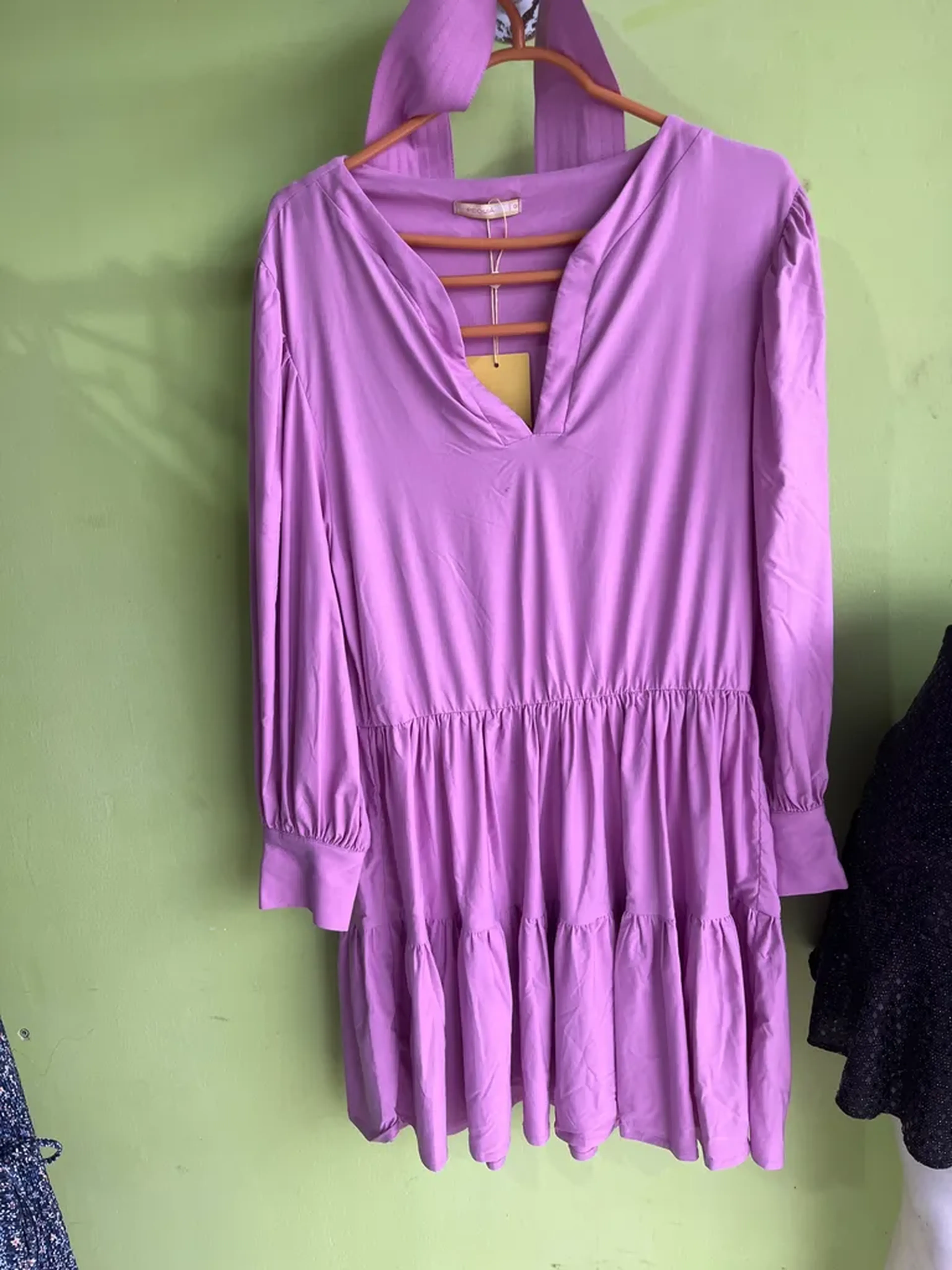 Vestido lilás com cinto imagem