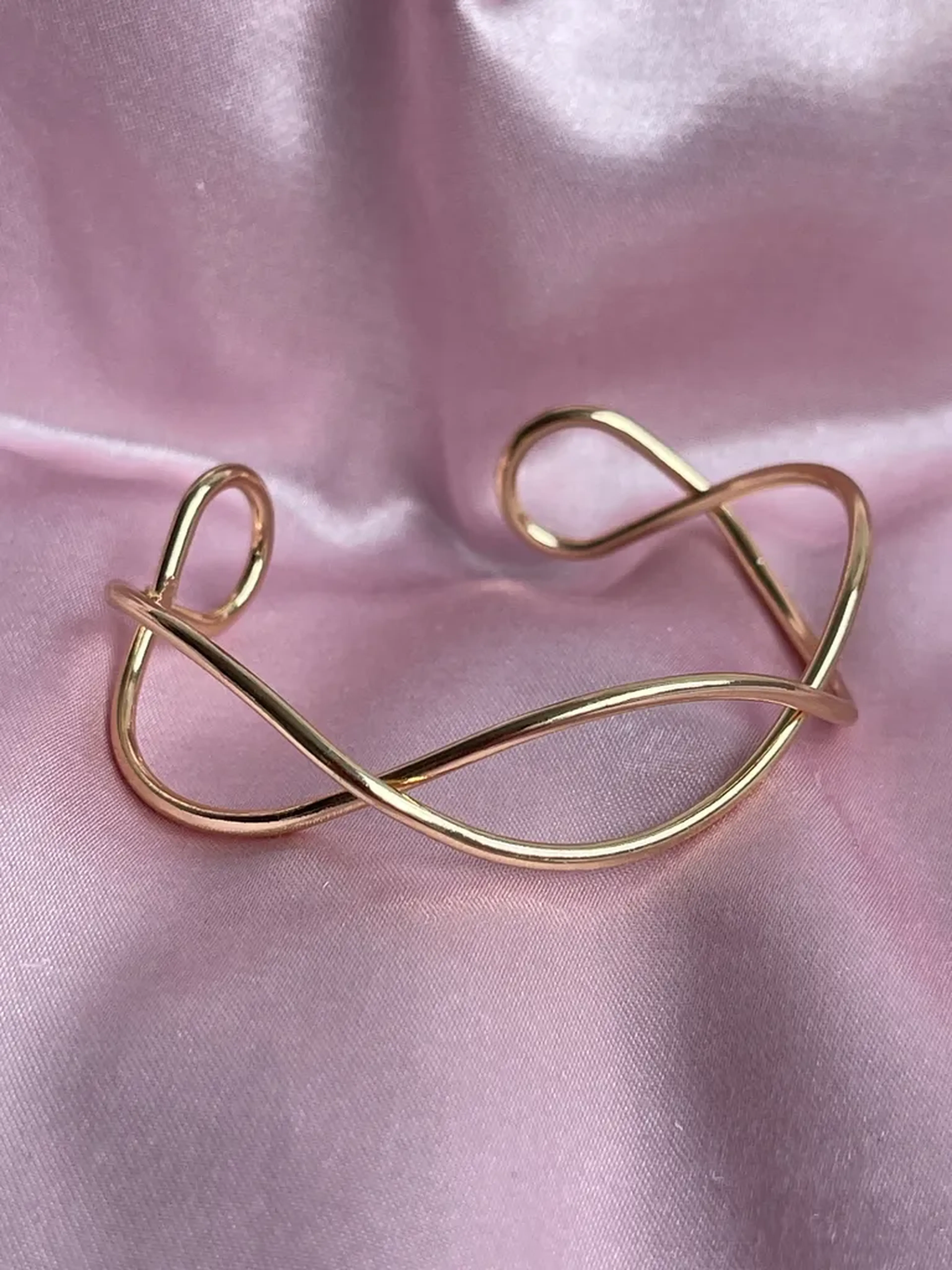 Bracelete entrelaçado imagem