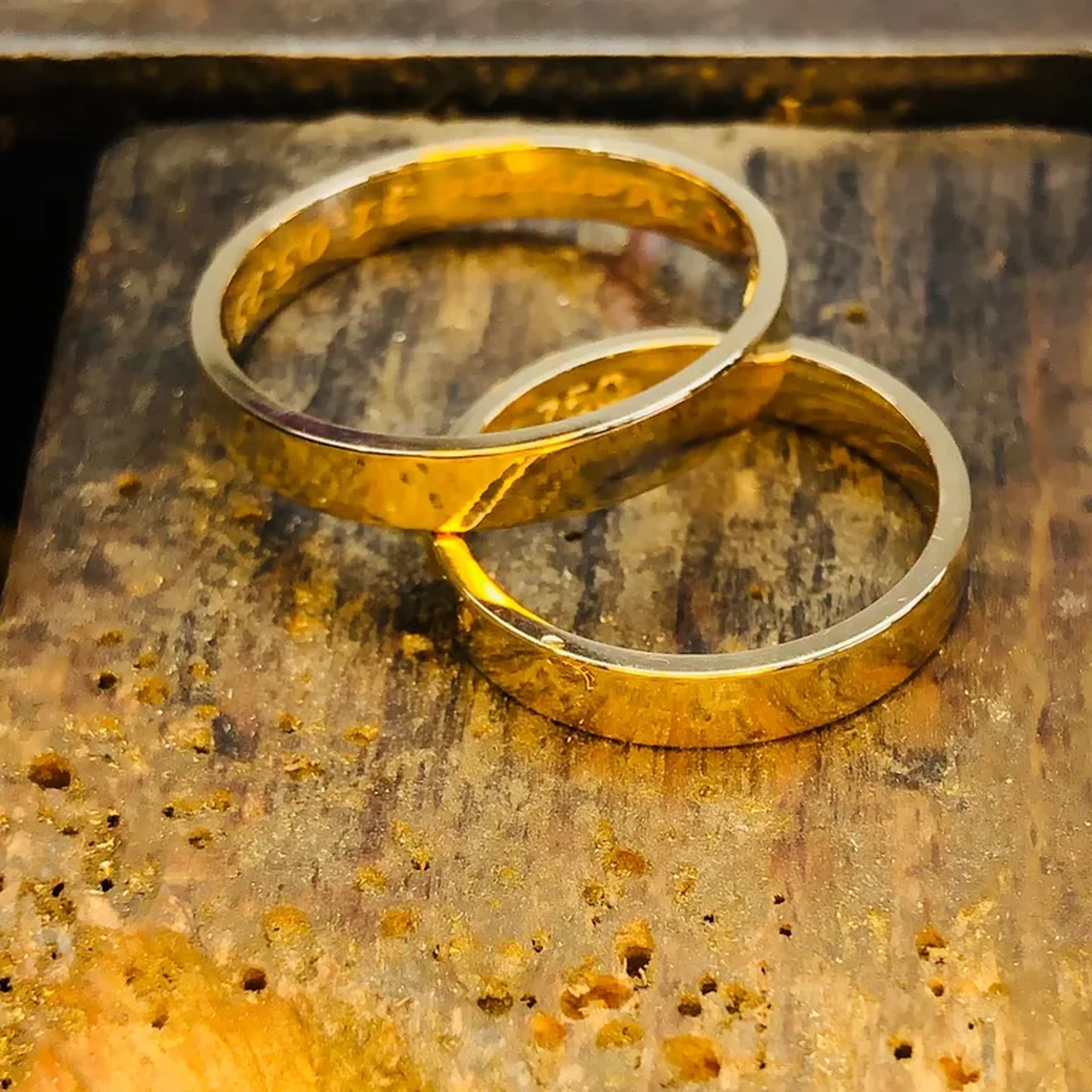 Par de Alianças Reta Ouro 18k - 4 mm imagem