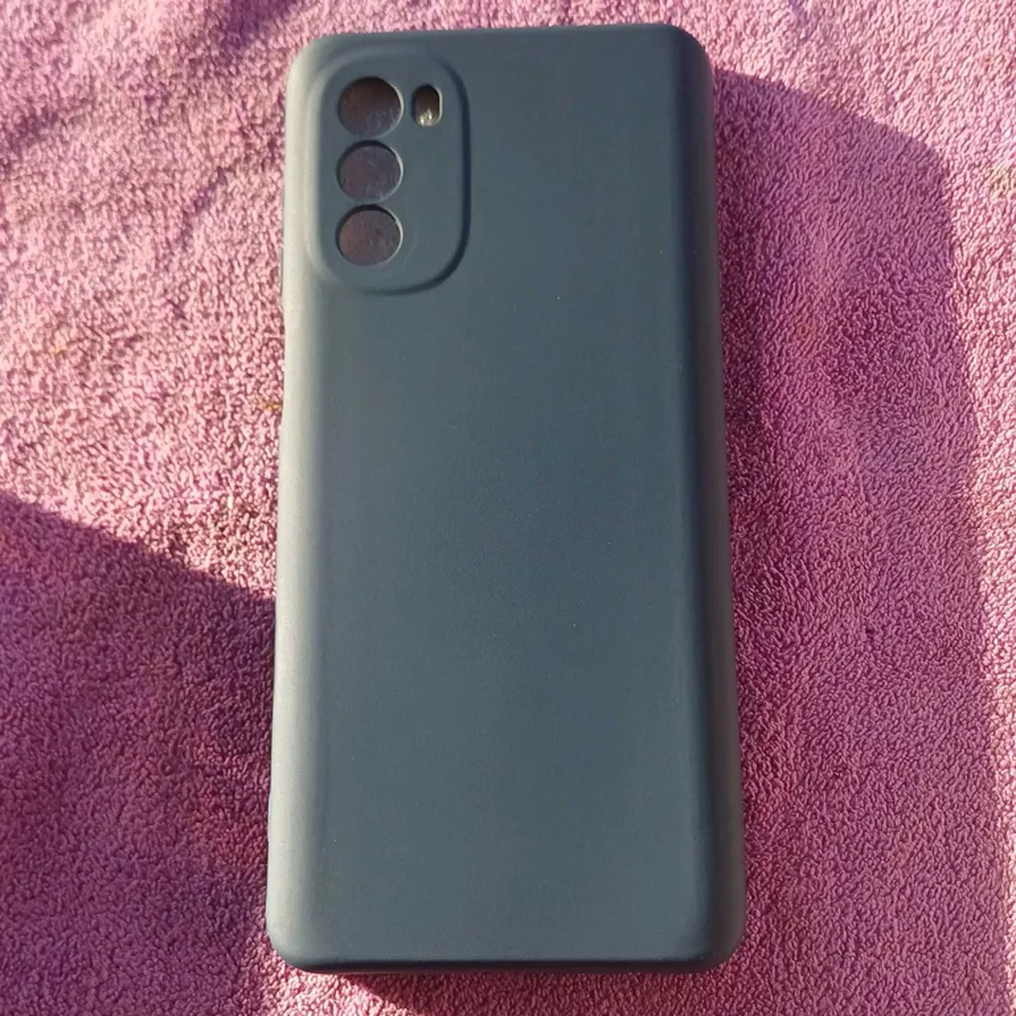 Capinha Moto G62, Cilicone Aveludada imagem