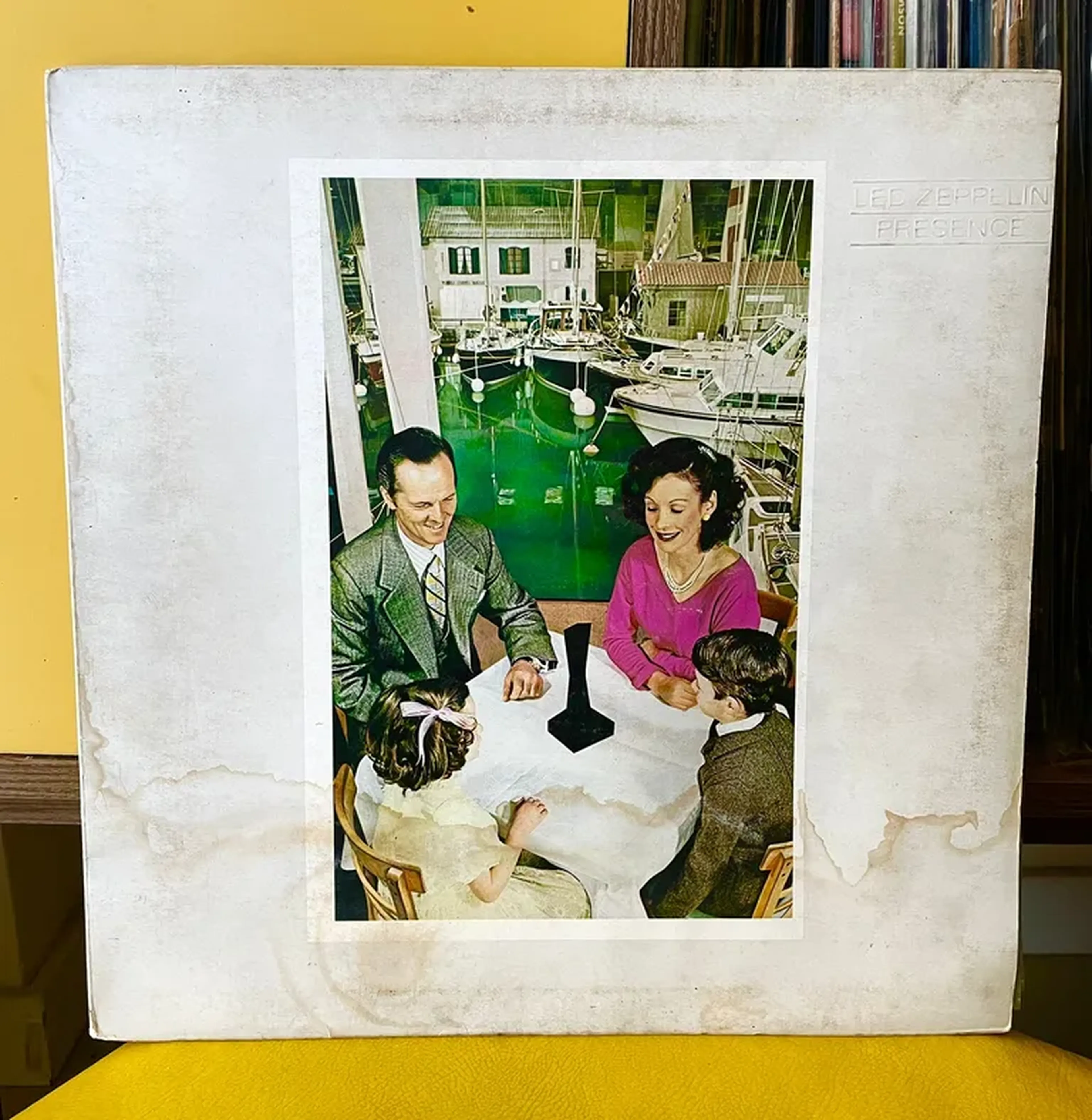 LP Vinil Led Zeppelin - Presence Capa Gatefold imagem