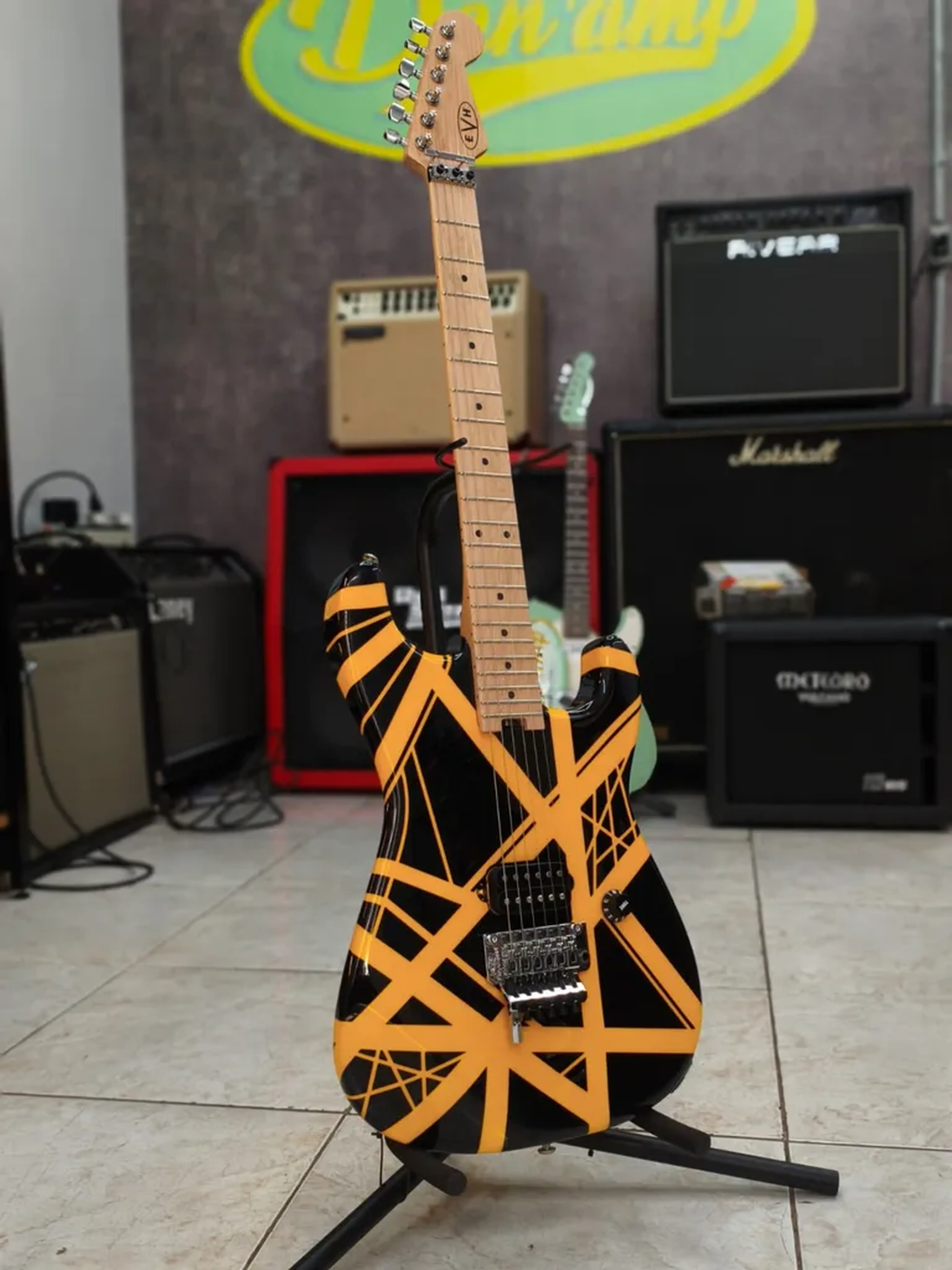 Guitarra Evh Black And Yellow - Striped Series - Eddie Van Halen imagem