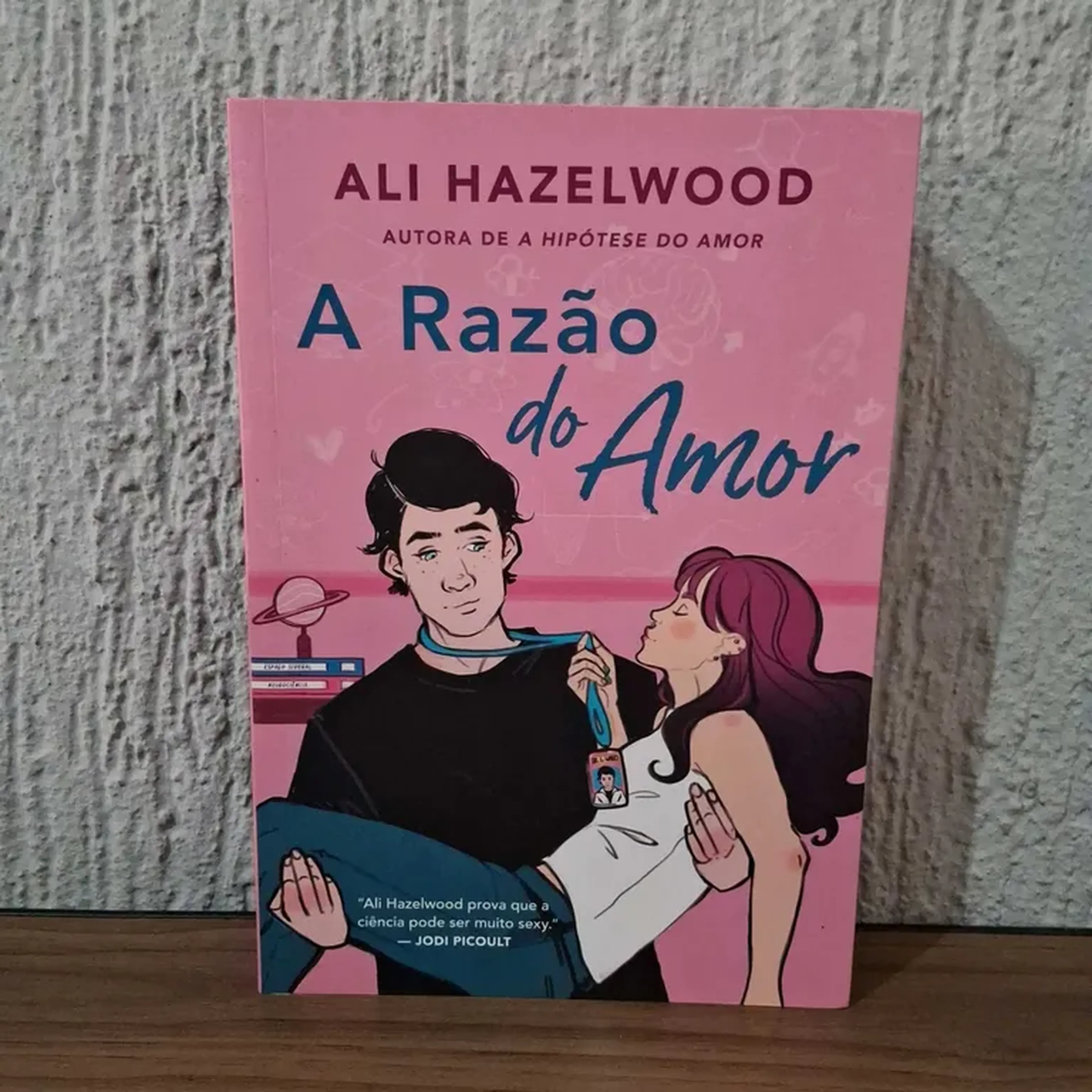 A razão do amor - Ali Hazelwood imagem