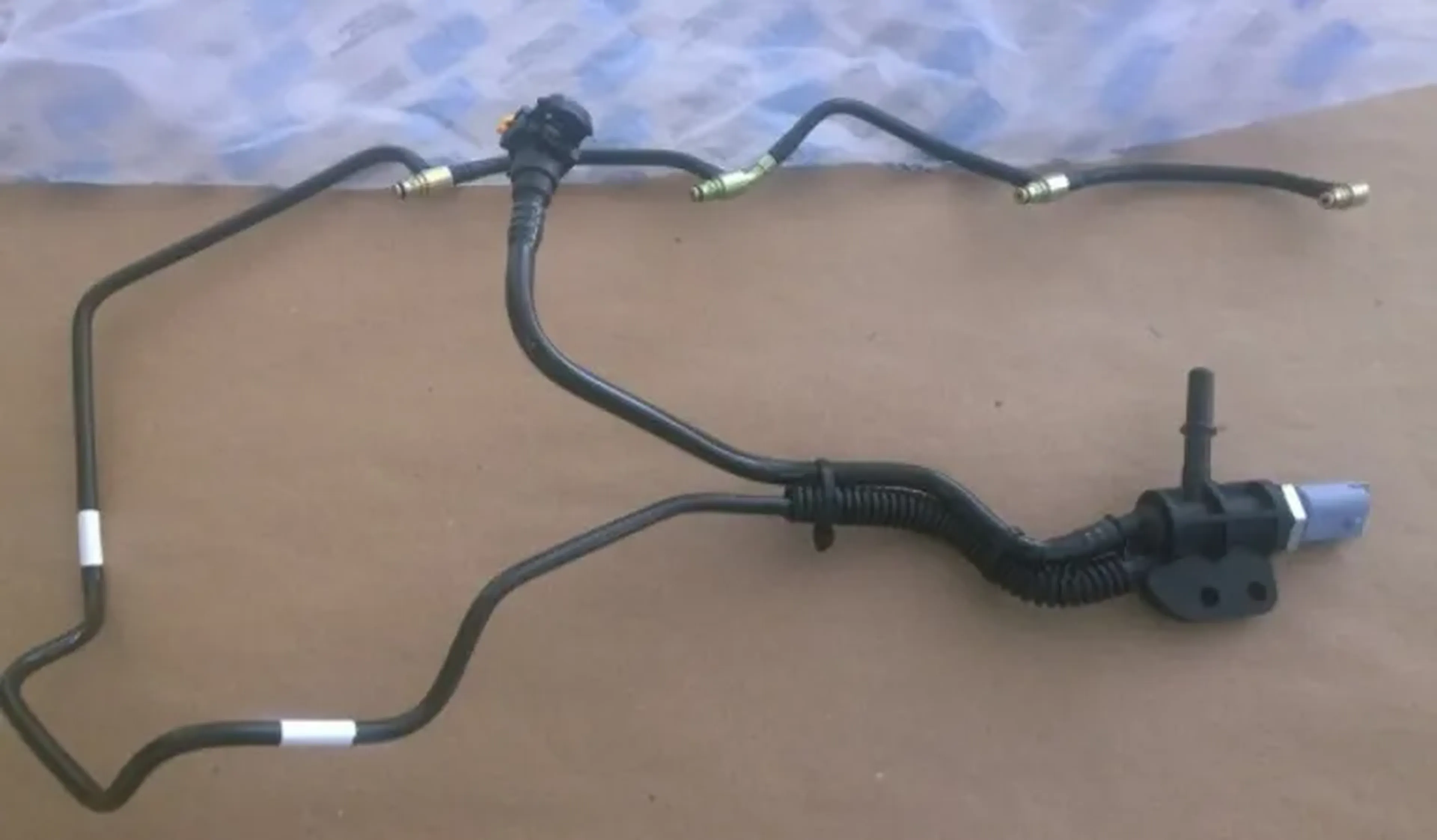 Conj Tubo Retorno Combustivel Inj NGD 3.0 imagem