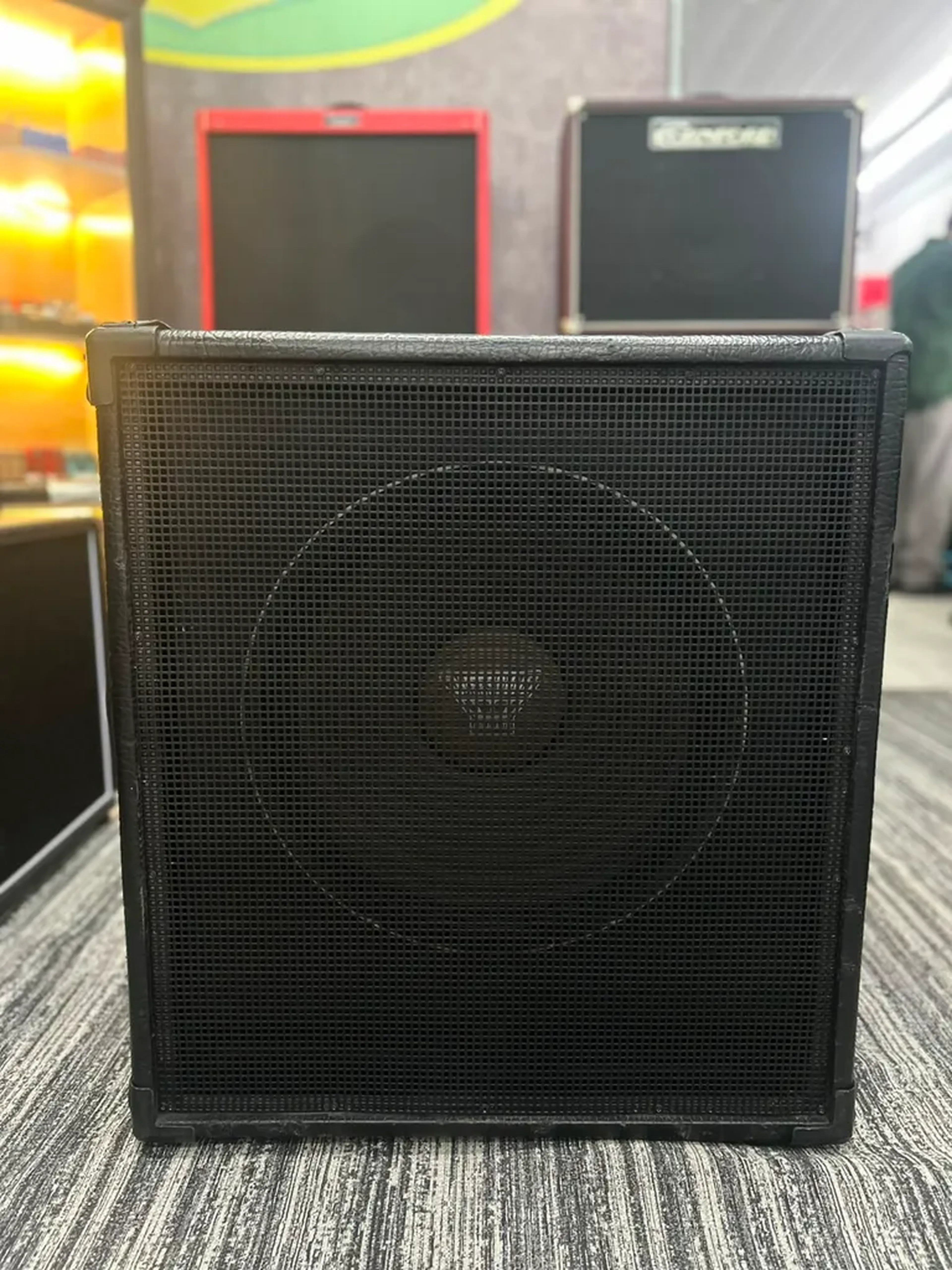 Gabinete Leac's 1x15 para Contrabaixo 8 ohms 250W imagem
