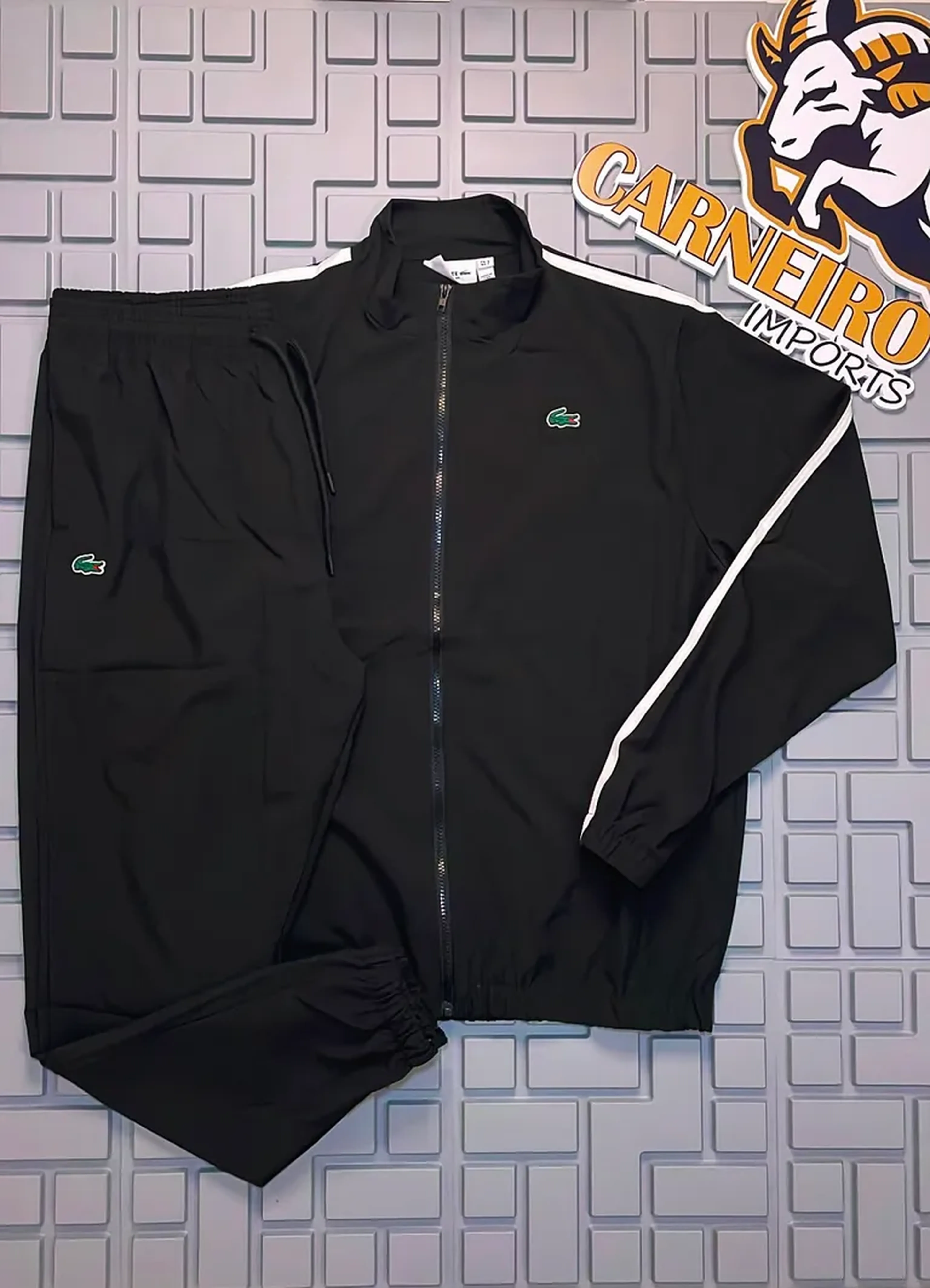 Conjunto agasalho corta vento Lacoste Sport imagem