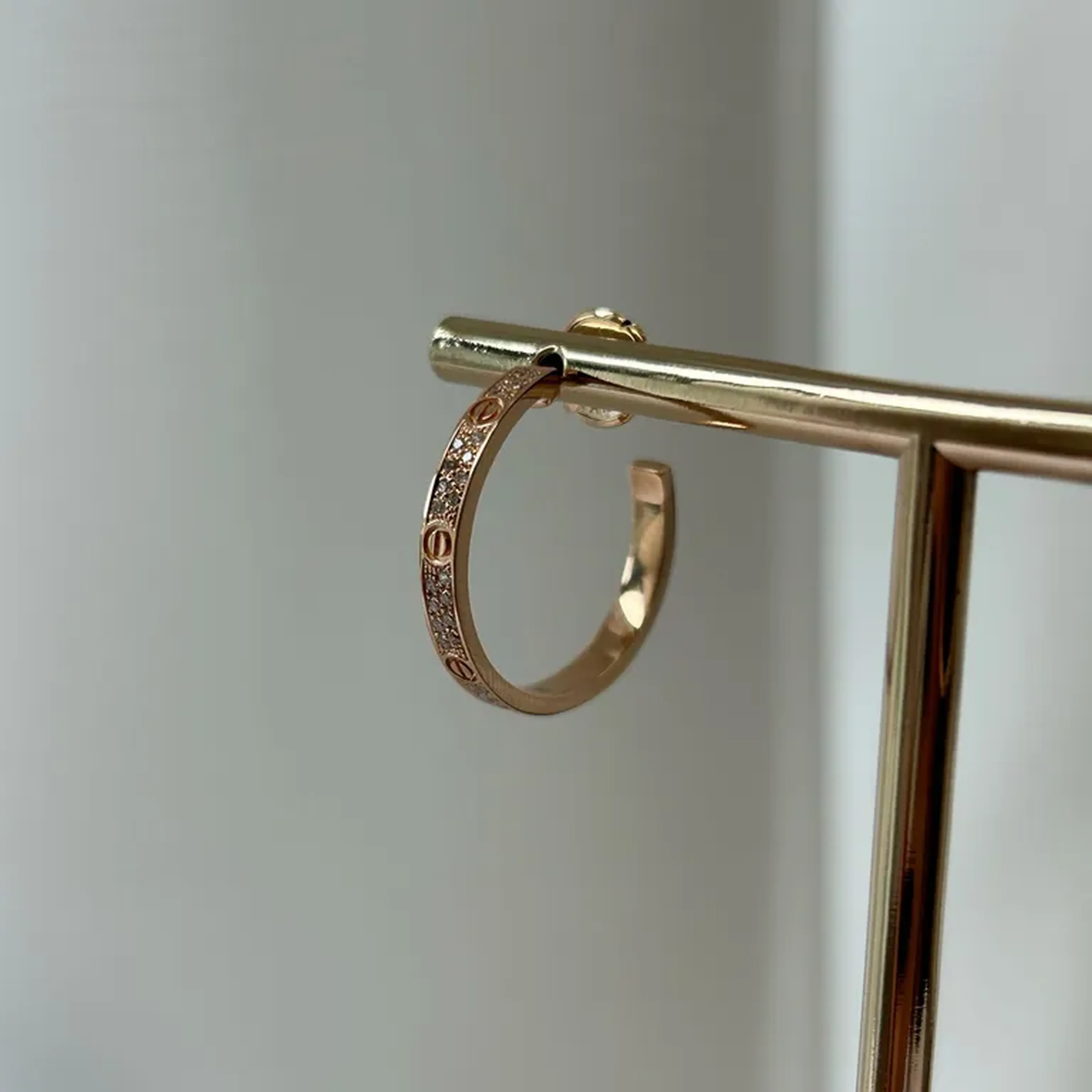 Brinco Argola em Ouro Rosé 18k (750) com diamantes naturais imagem