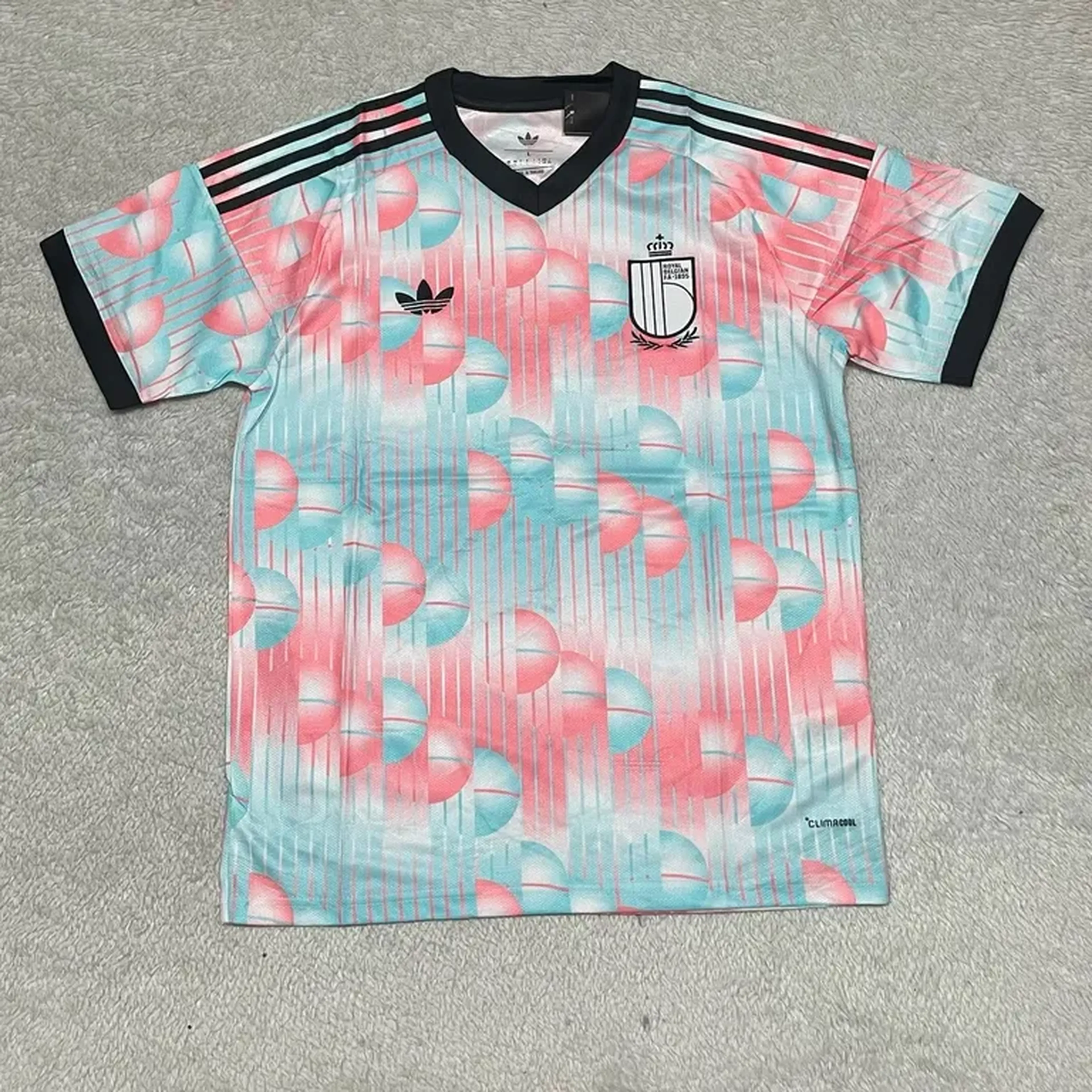 Bélgica camisa ll rosa e azul torcedor imagem