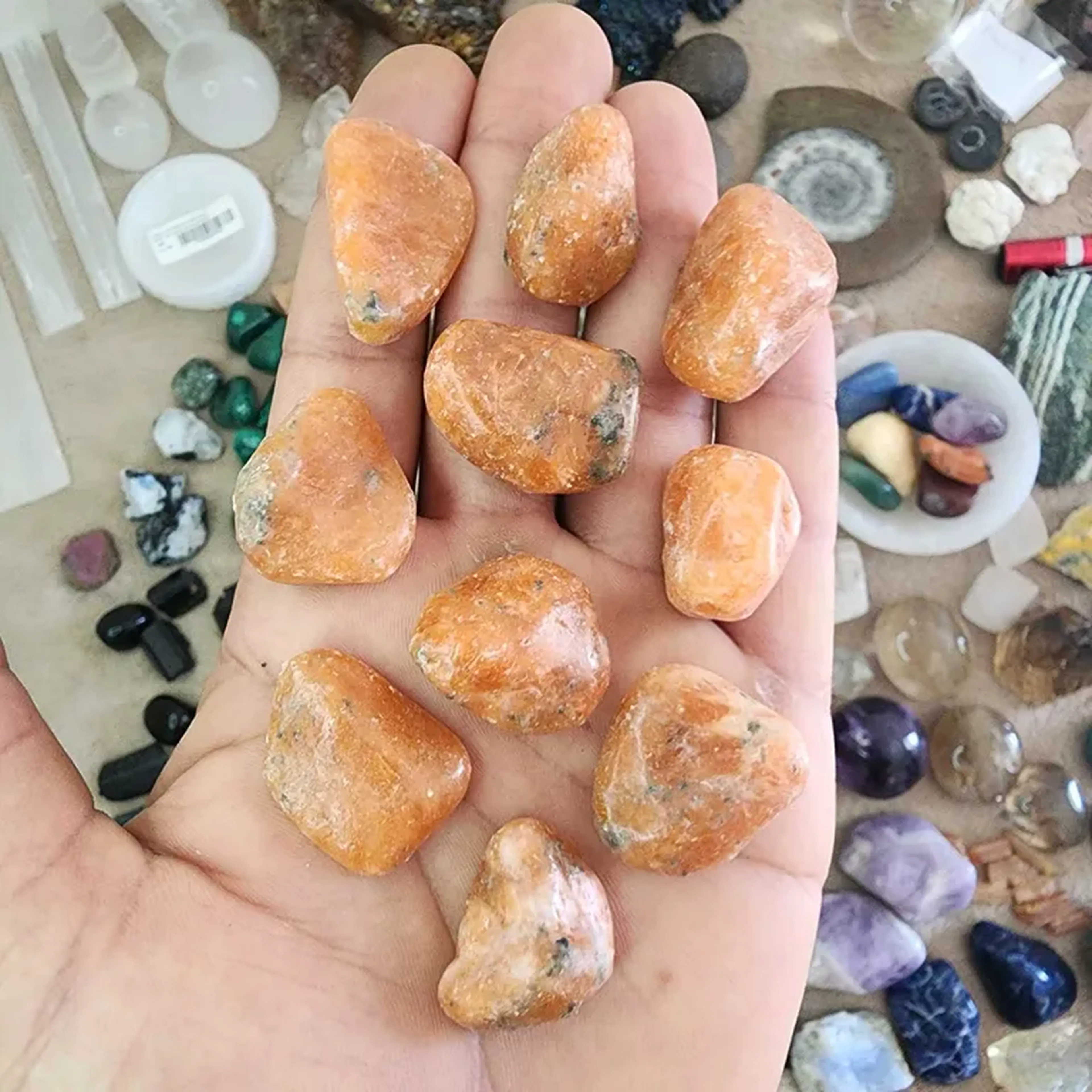 Calcita laranja rolada imagem